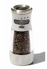 OXO OXO Contoured Mess-Free Pepper Grinder
