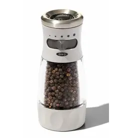 OXO OXO Contoured Mess-Free Pepper Grinder