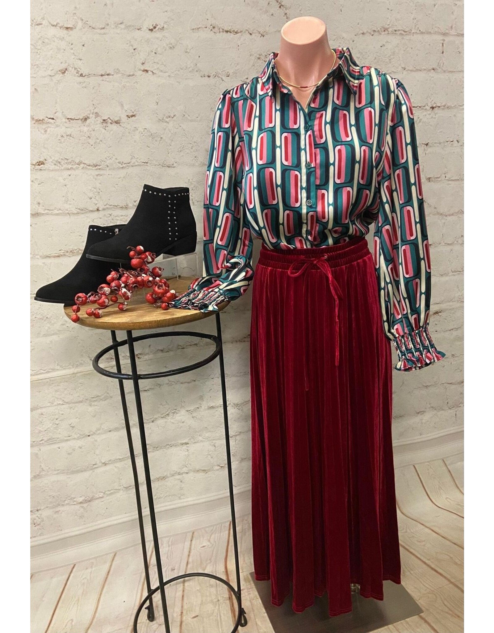 Tucker Geometric Print Top