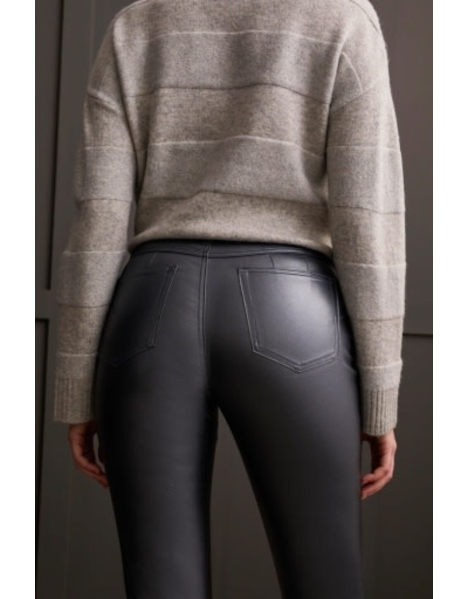 Tribal Tribal Sophia Hugging Straight Ankle Pant