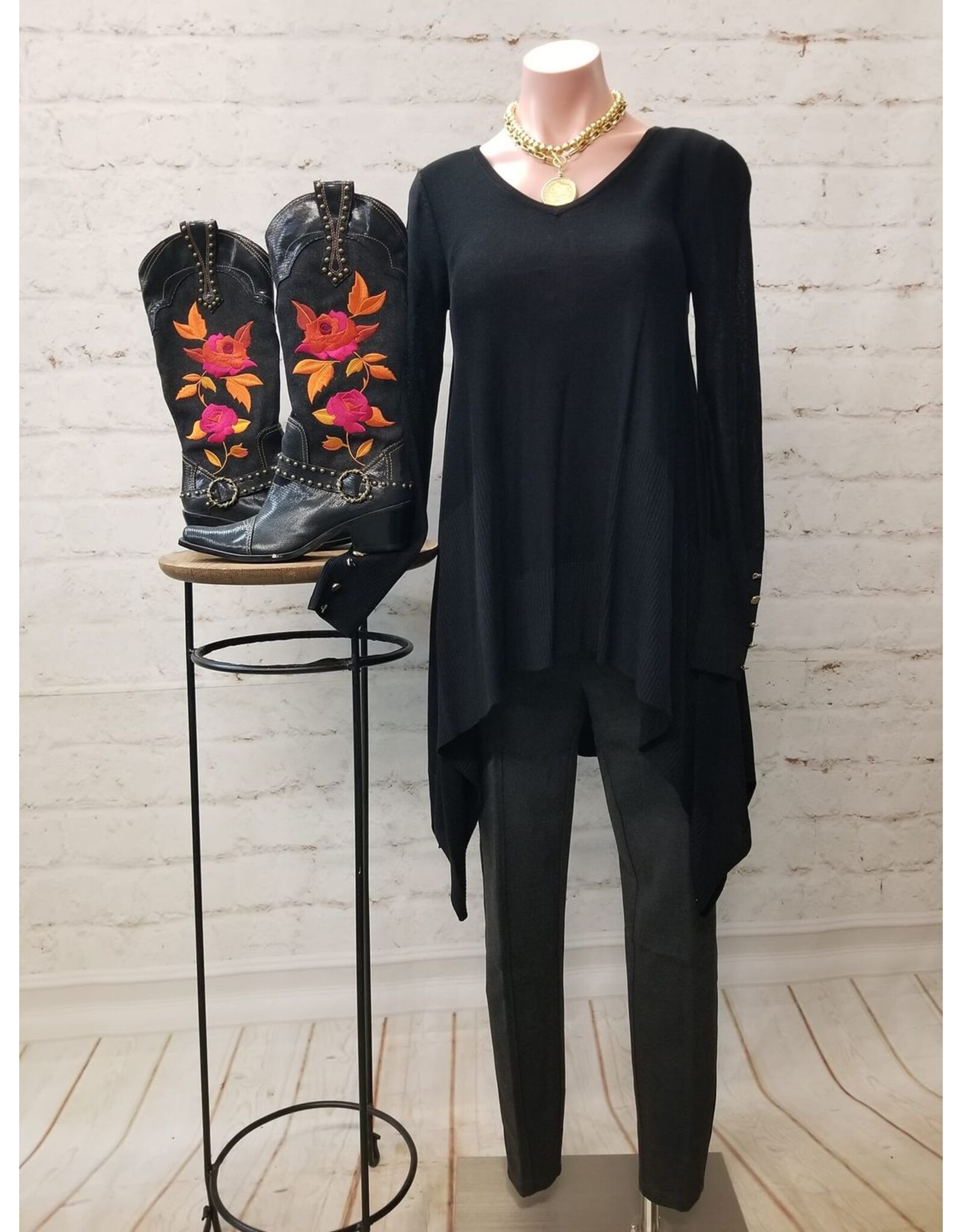 Capio V-Neck Sweater
