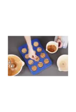 Great Jones Stud Muffin 12 Cup Tin