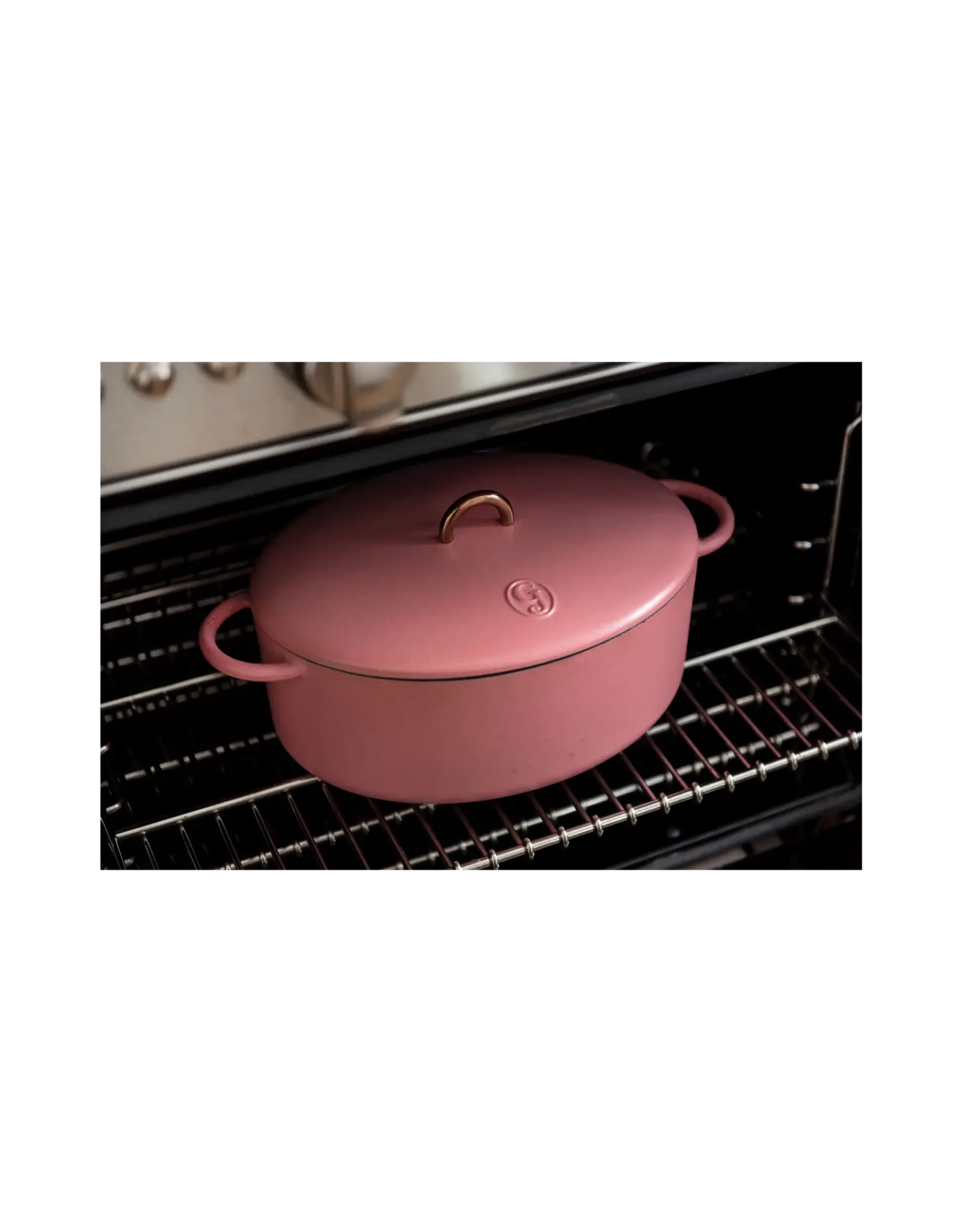 Great Jones The Dutchess 6.75-quart  Cast-Iron Dutch Oven