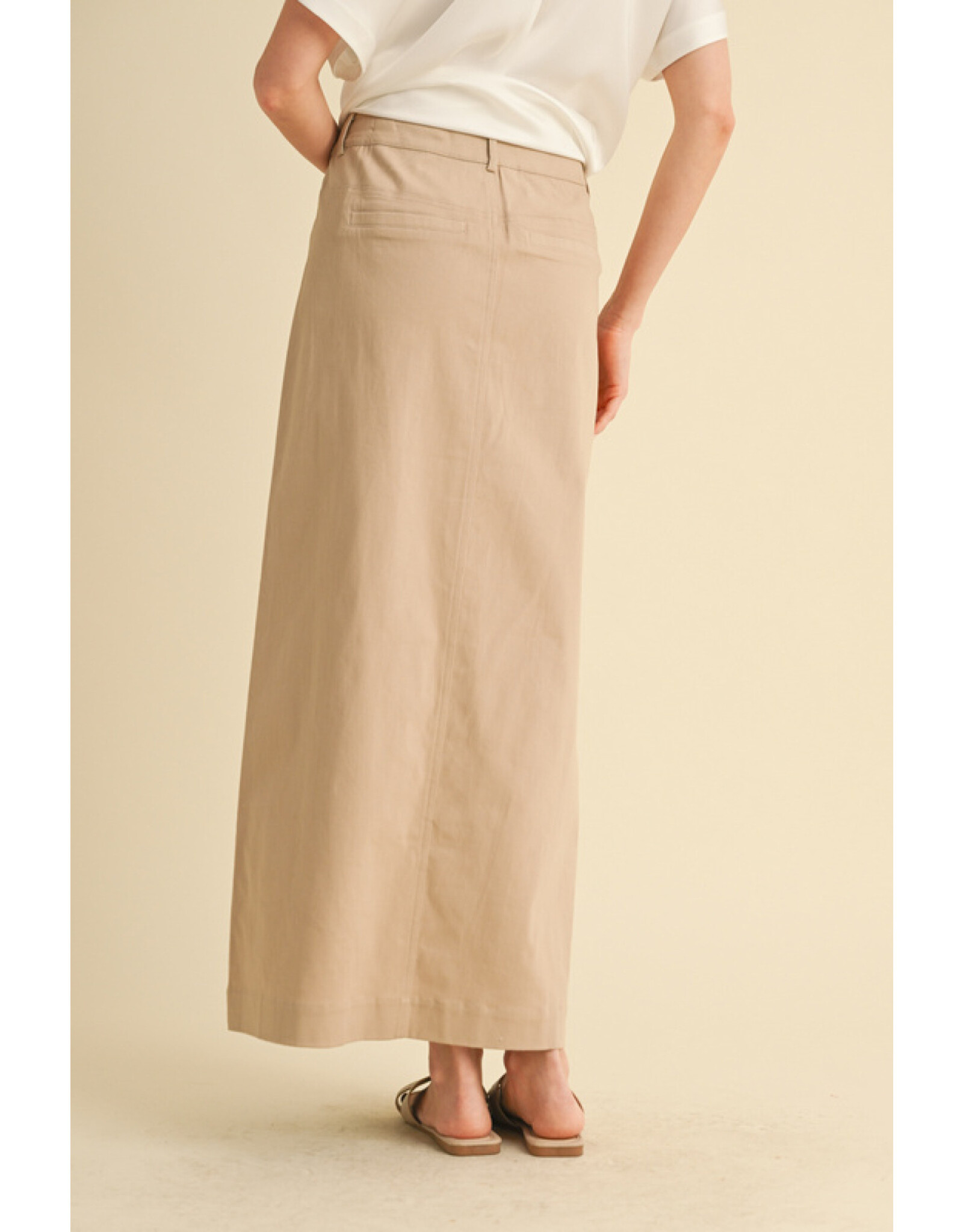Maelie Patch Pocket Skirt