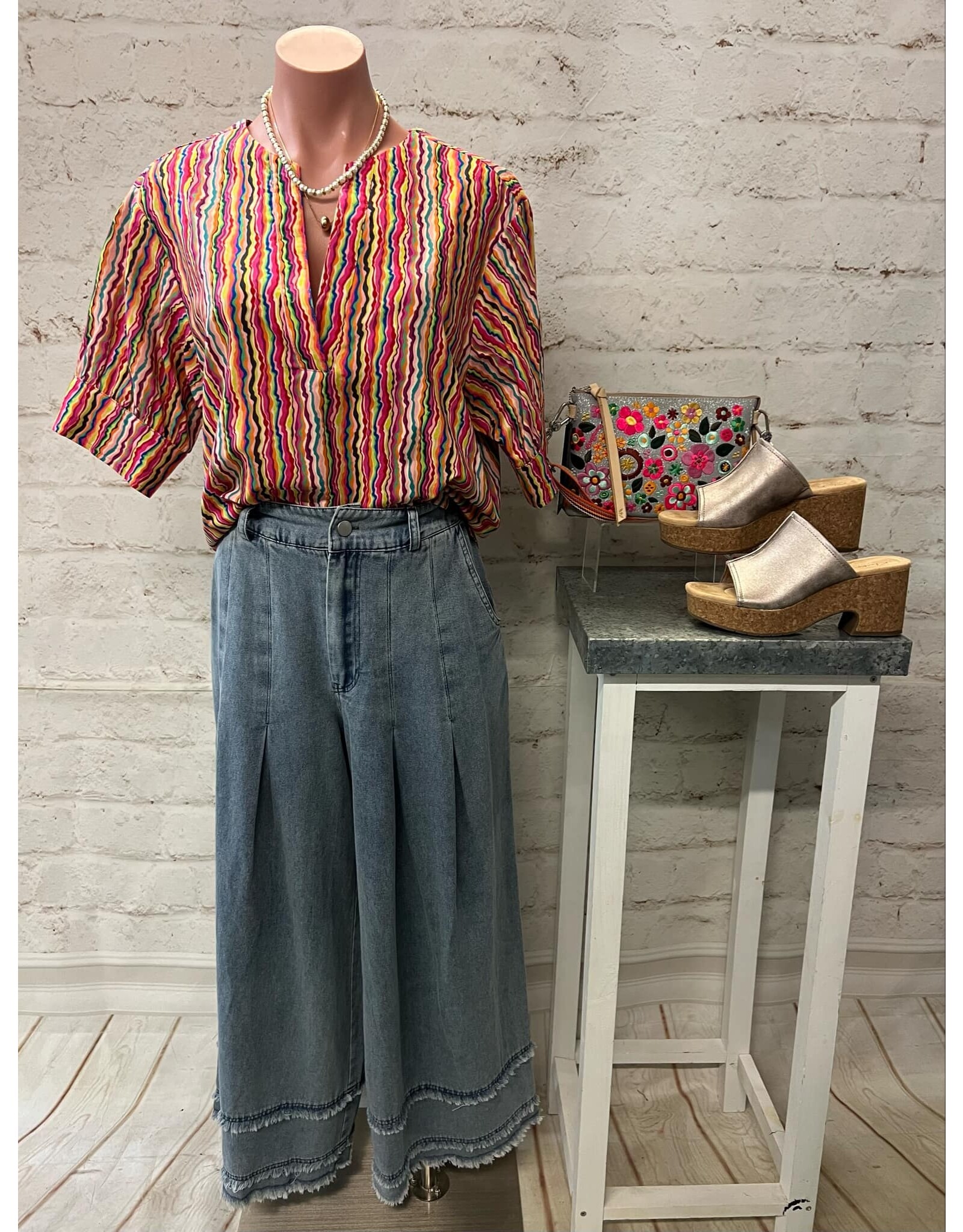 Ivy Jane Ivy Jane Notched Front Shirt