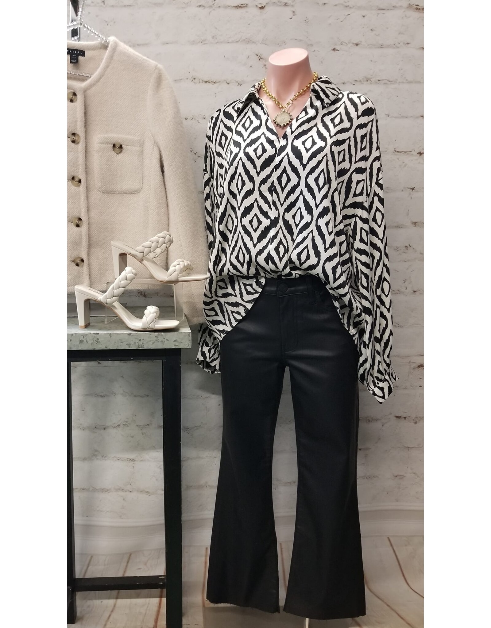 Gracelyn Geometric Print Top