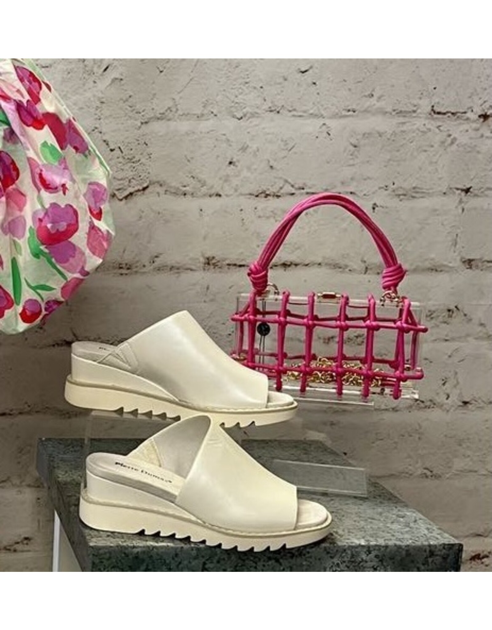 BC Knot Clear Clutch Fuchsia