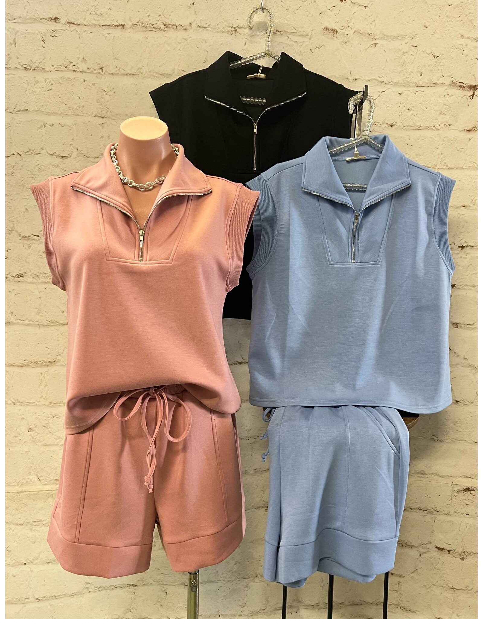 Robin Air Essentials Short Set
