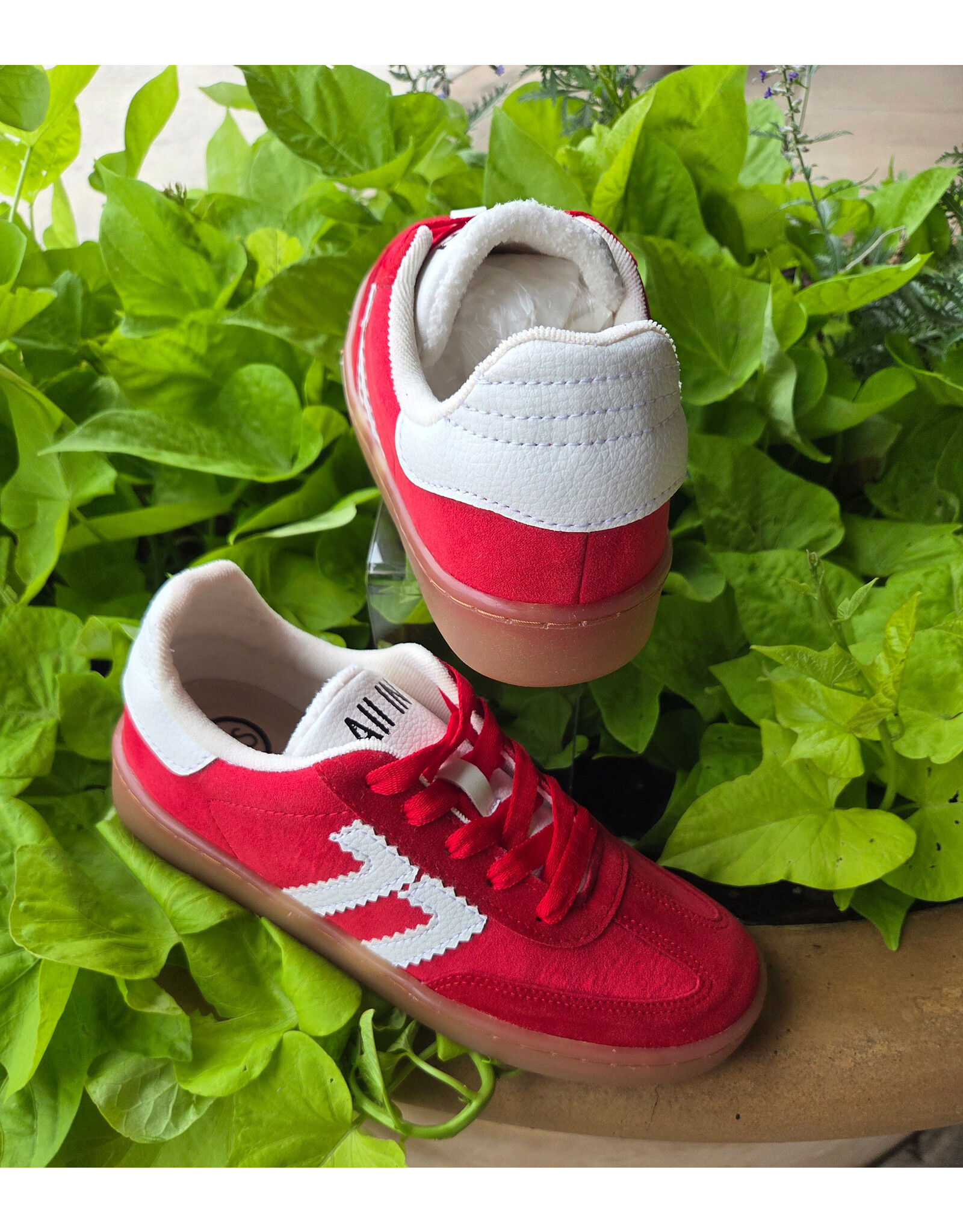Matthew 2 Sneaker Red