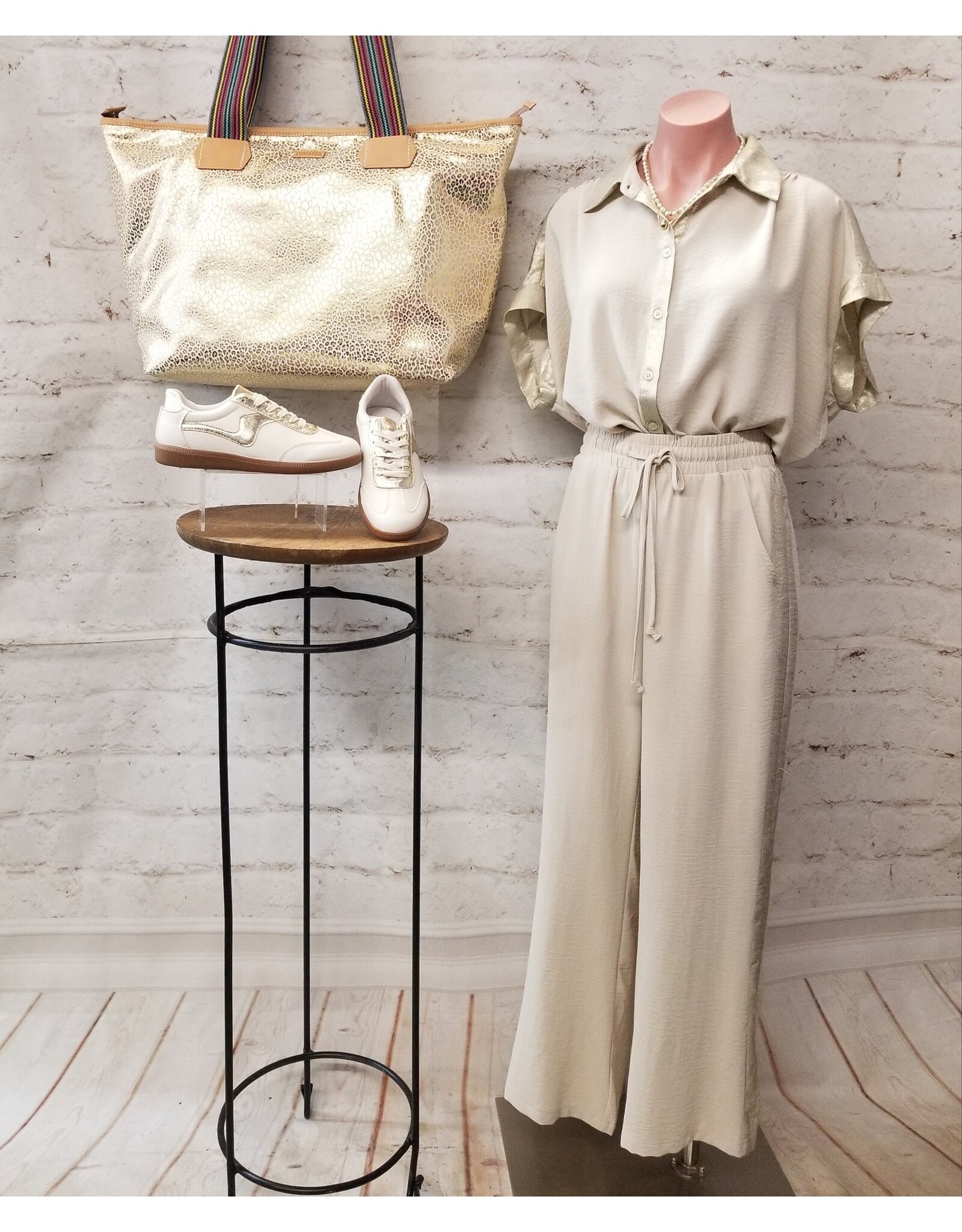 Robyn Metallic Trim Top