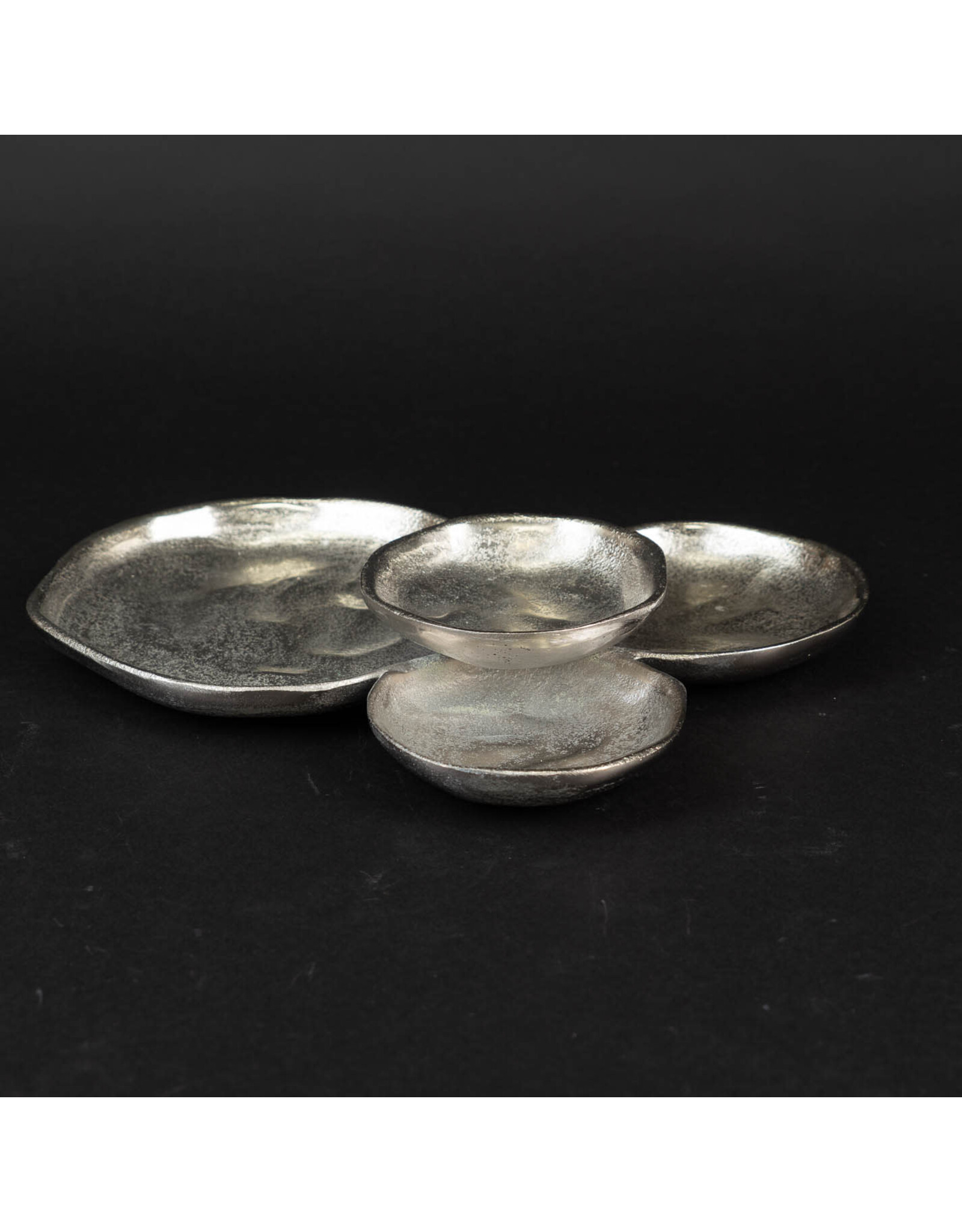 Silver Textured 4-Bowl Serving Dish