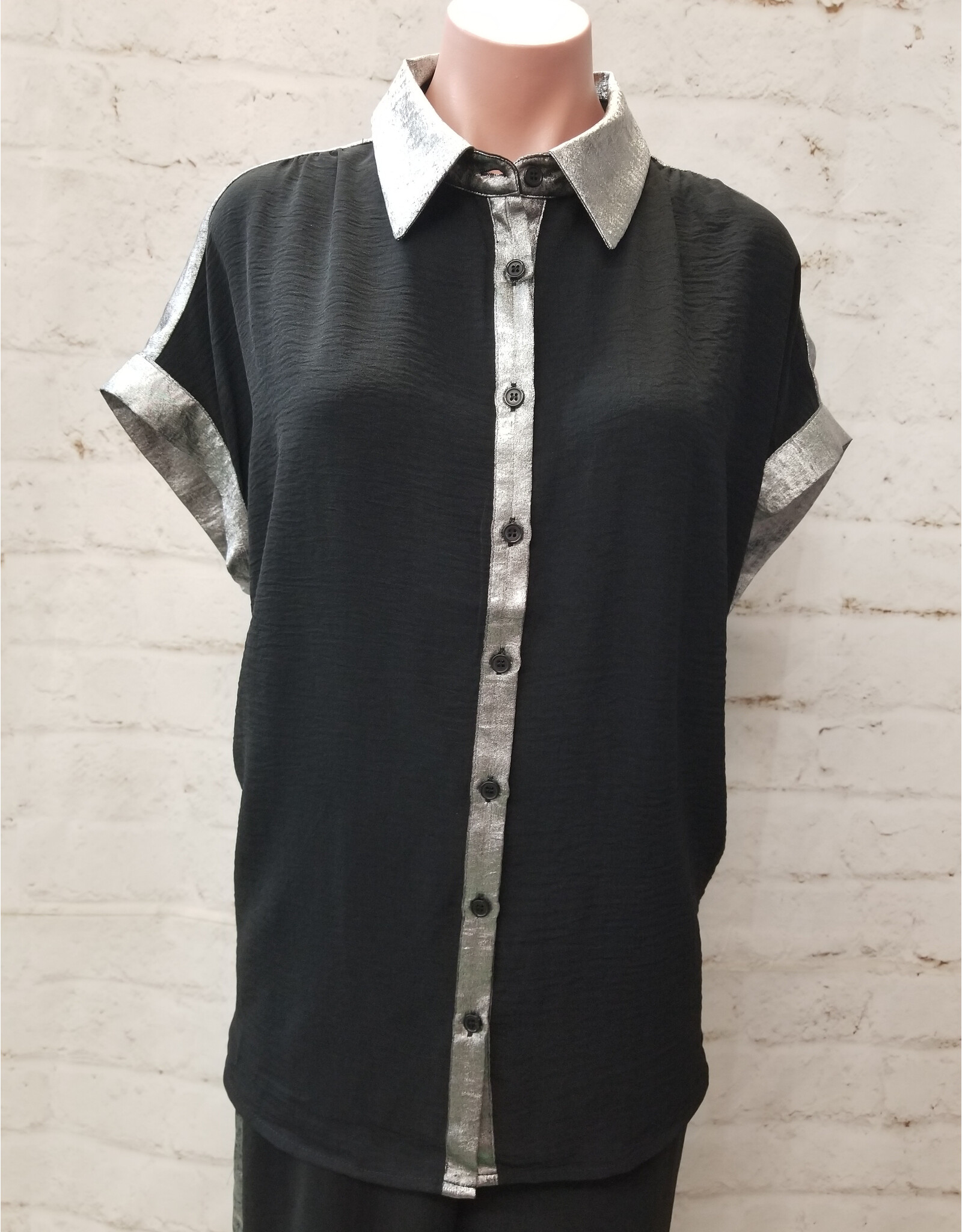 Robyn Metallic Trim Top