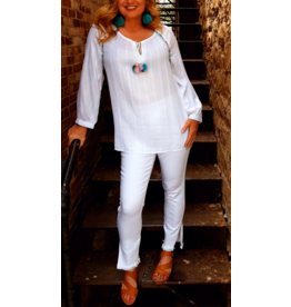 Tribal Tribal Goodrich 3/4 Sleeve Blouse with Pompom