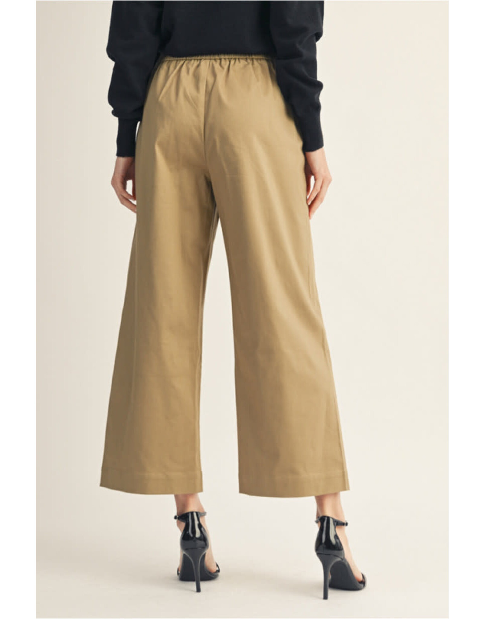 Holly Wide Leg Crop Pant