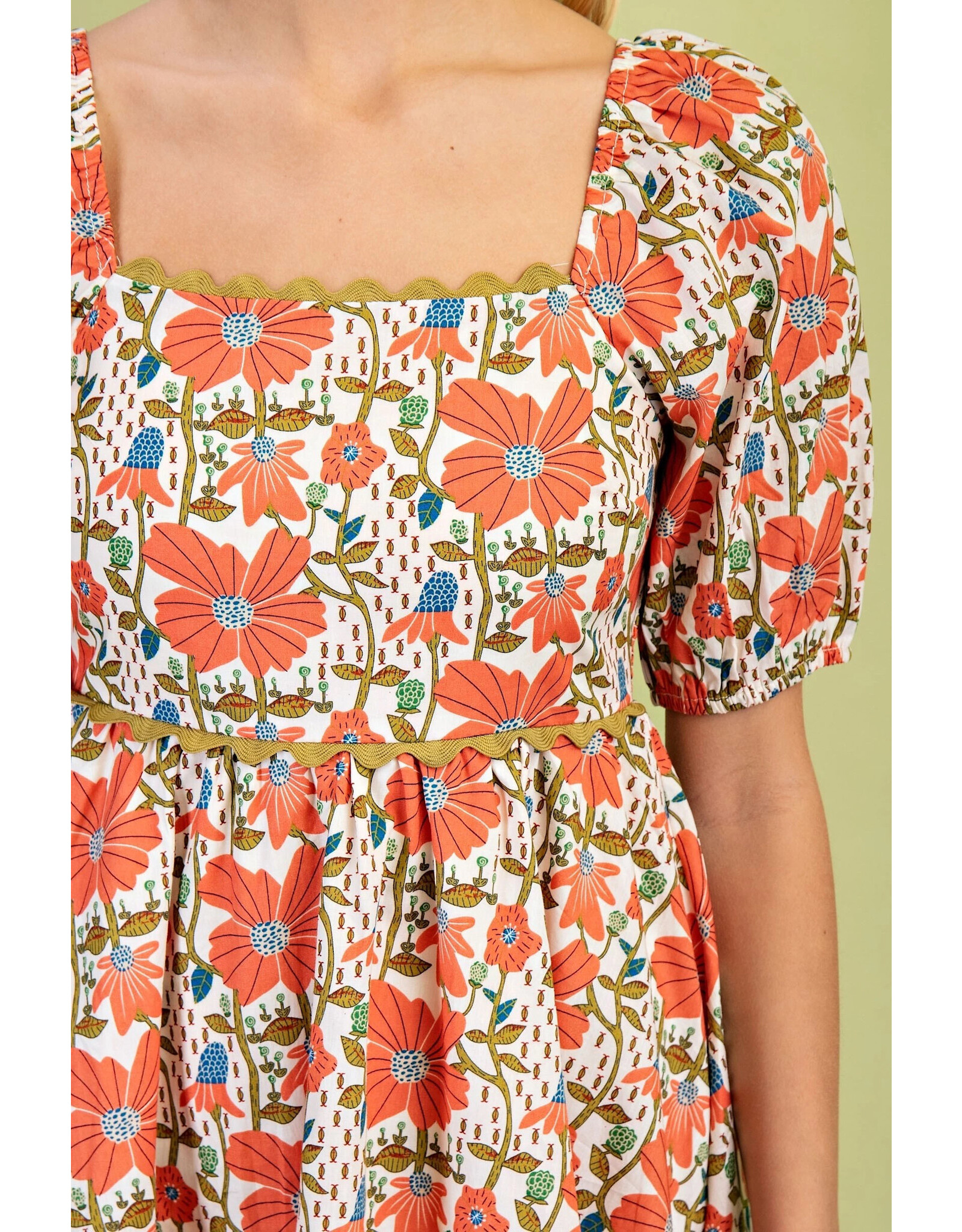 Sefarina Square Neck Floral Print Dress