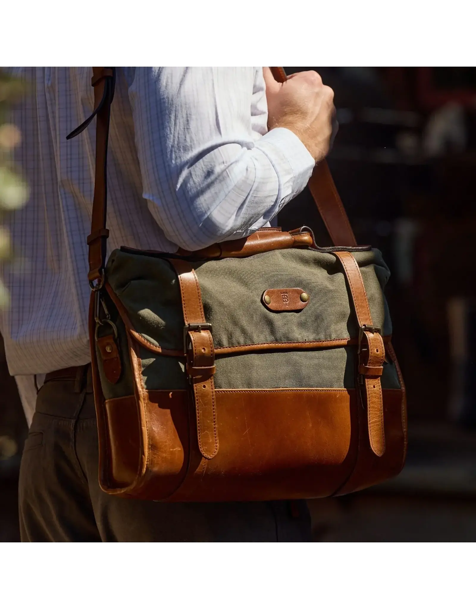 Tom Beckbe Messenger Bag Bark