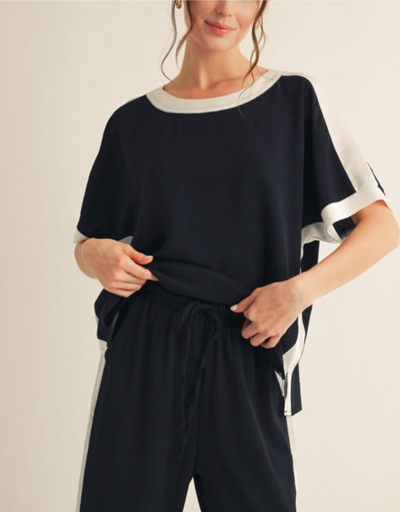 Pepita U-Neck Black White Top