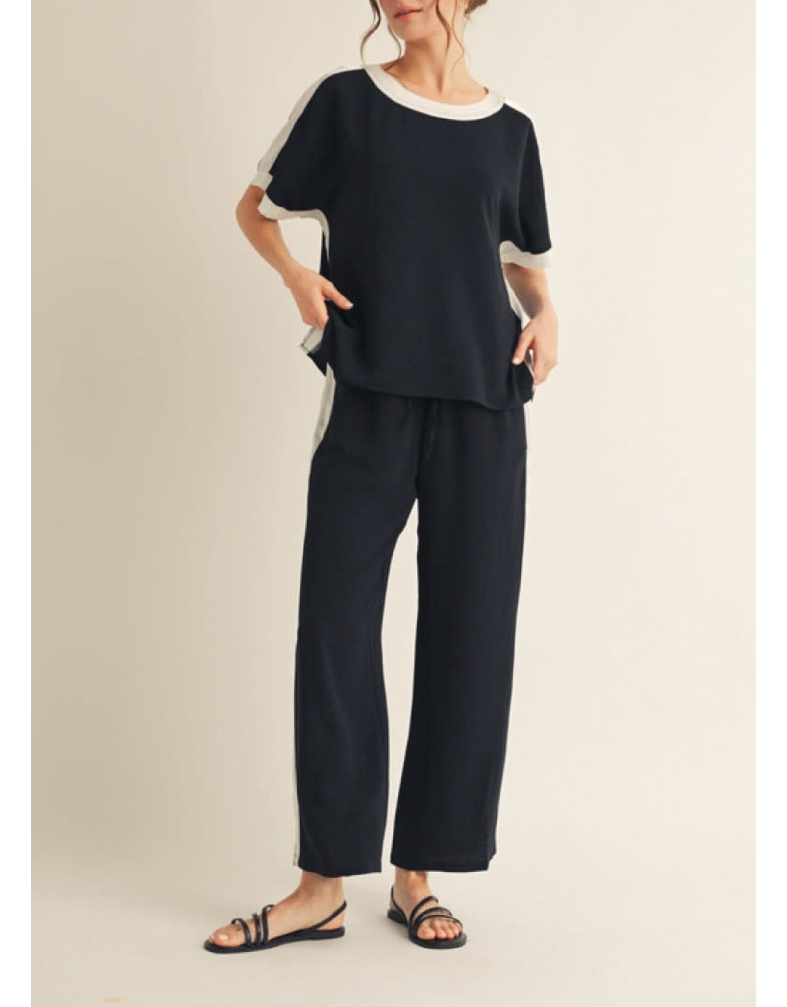 Pepita U-Neck Black White Top