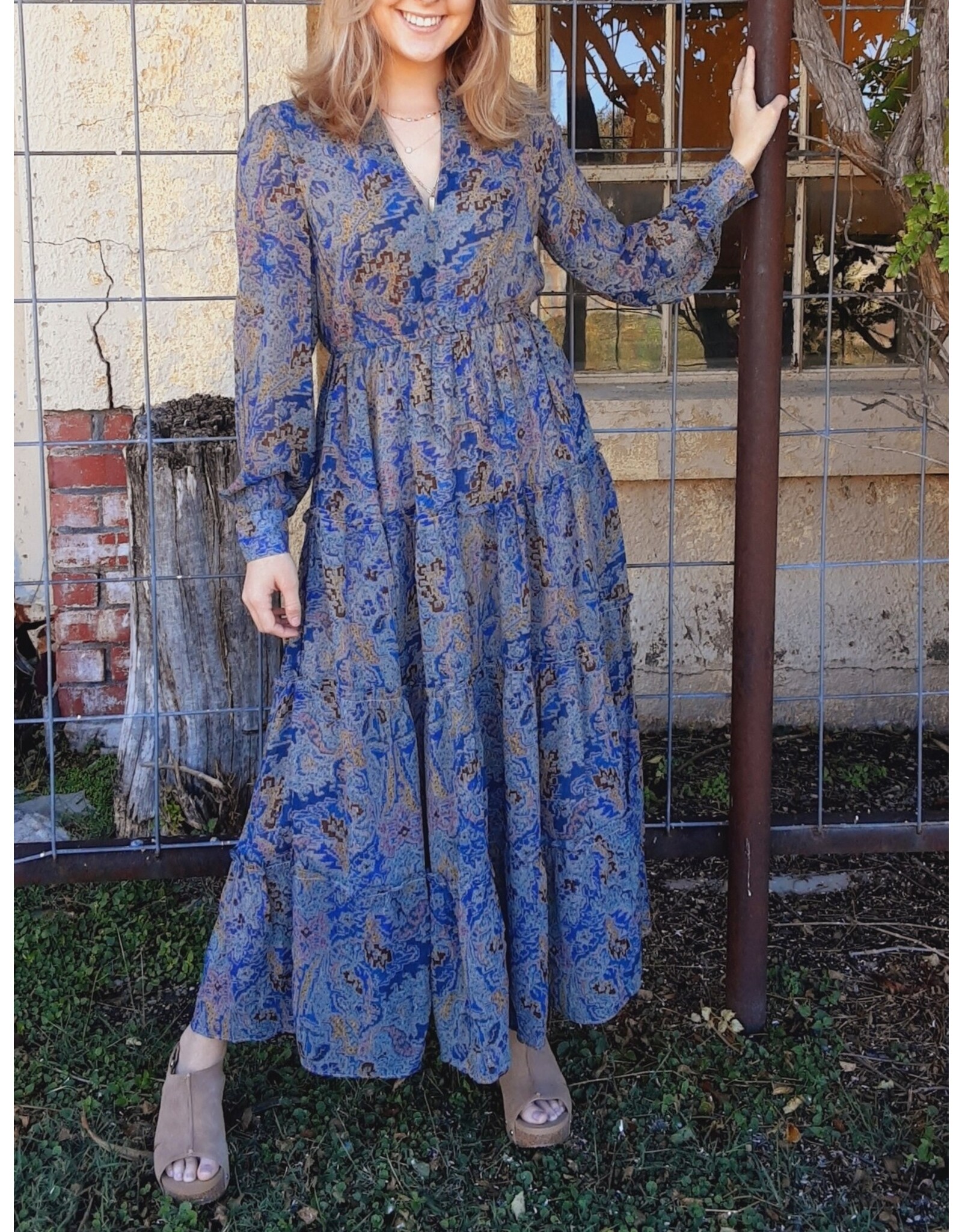 Stapless Deep V-Neck Maxi Dress