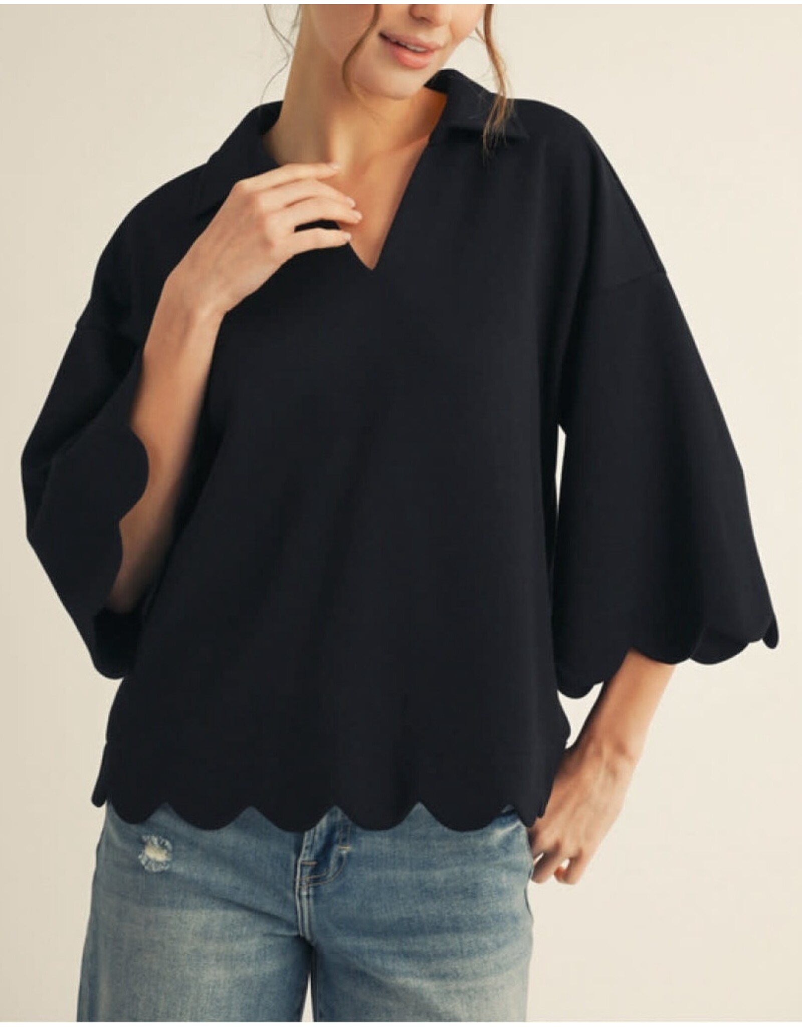 Eviana Scallop Edge Top