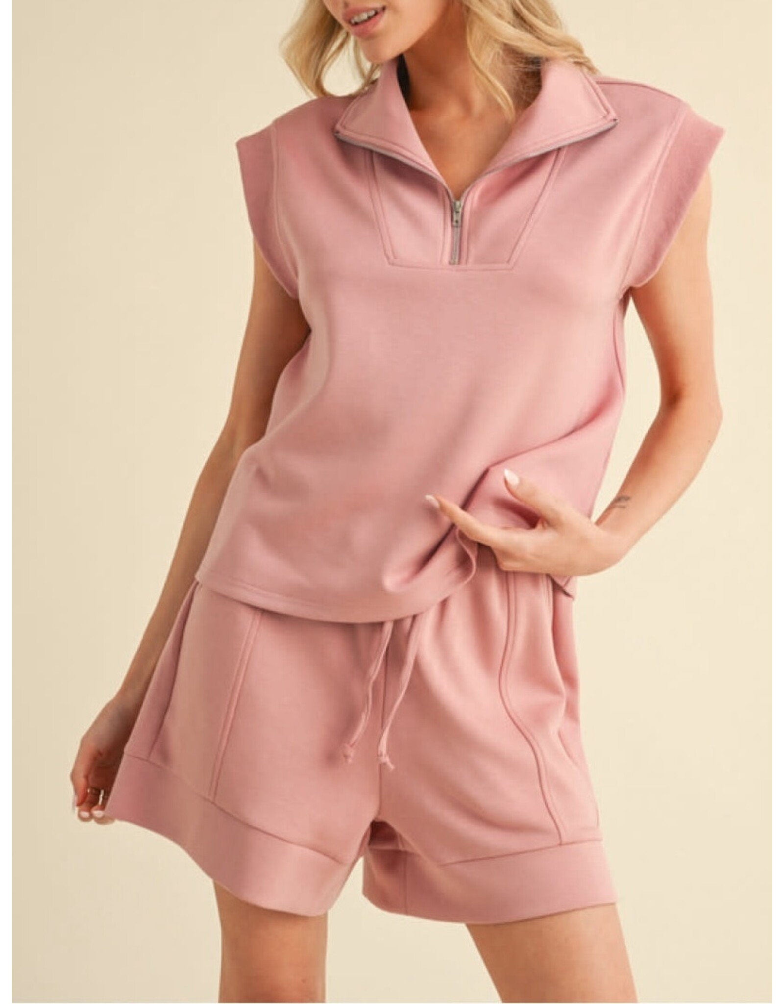 Robin Air Essentials Short Set