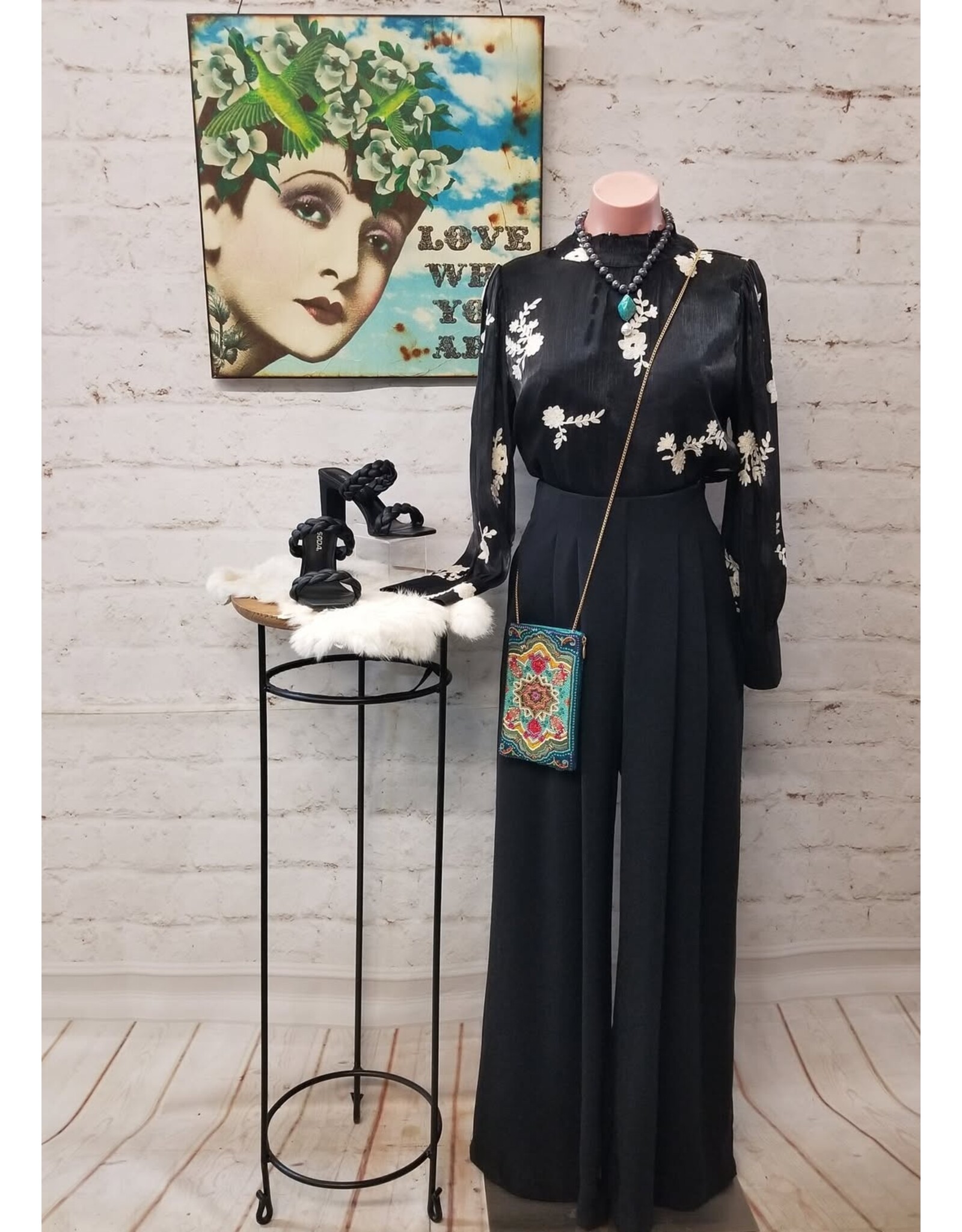 Lediana Floral Embroidered Top Black