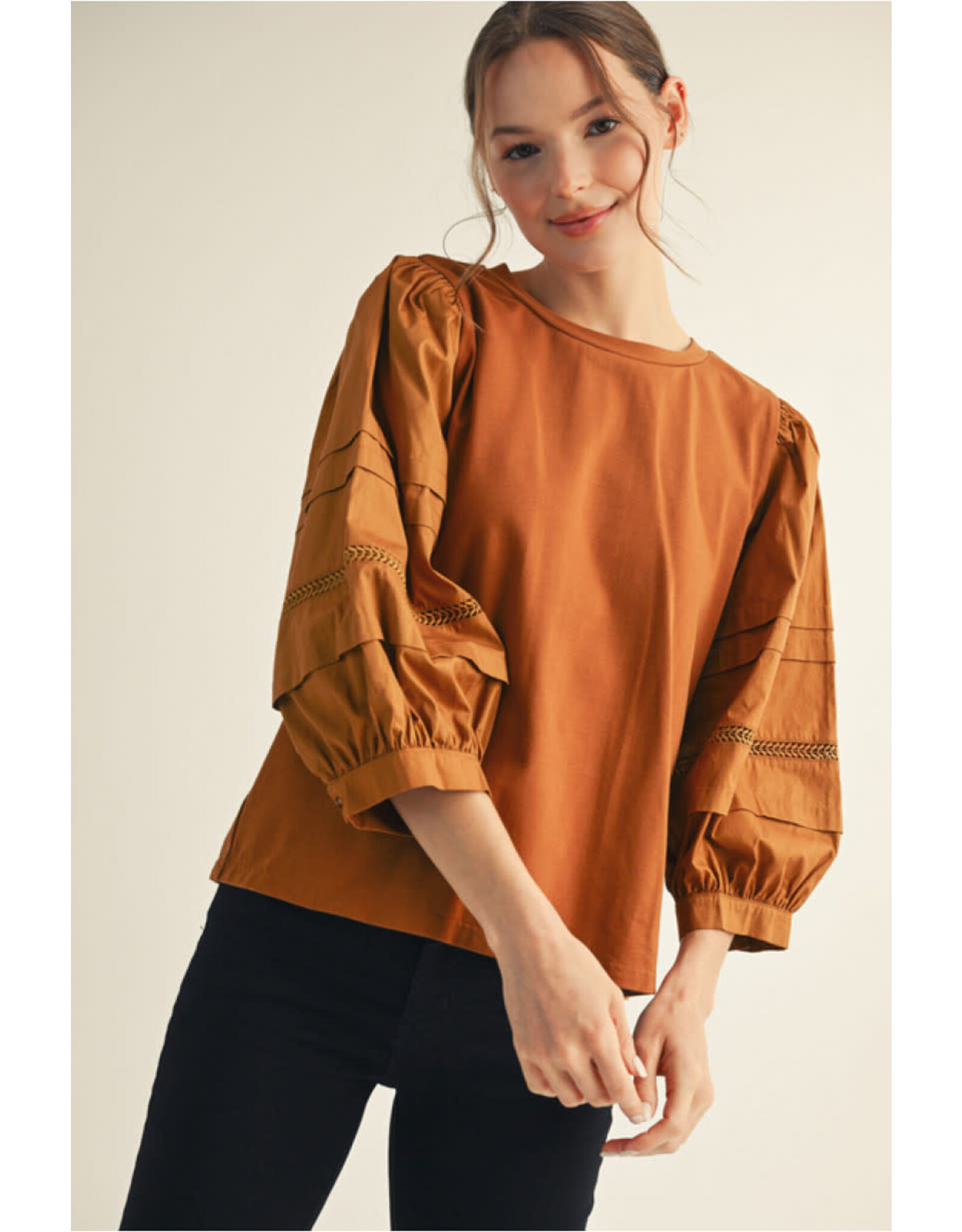 Jayda 3/4 Puff Sleeve With Lace Trim Top