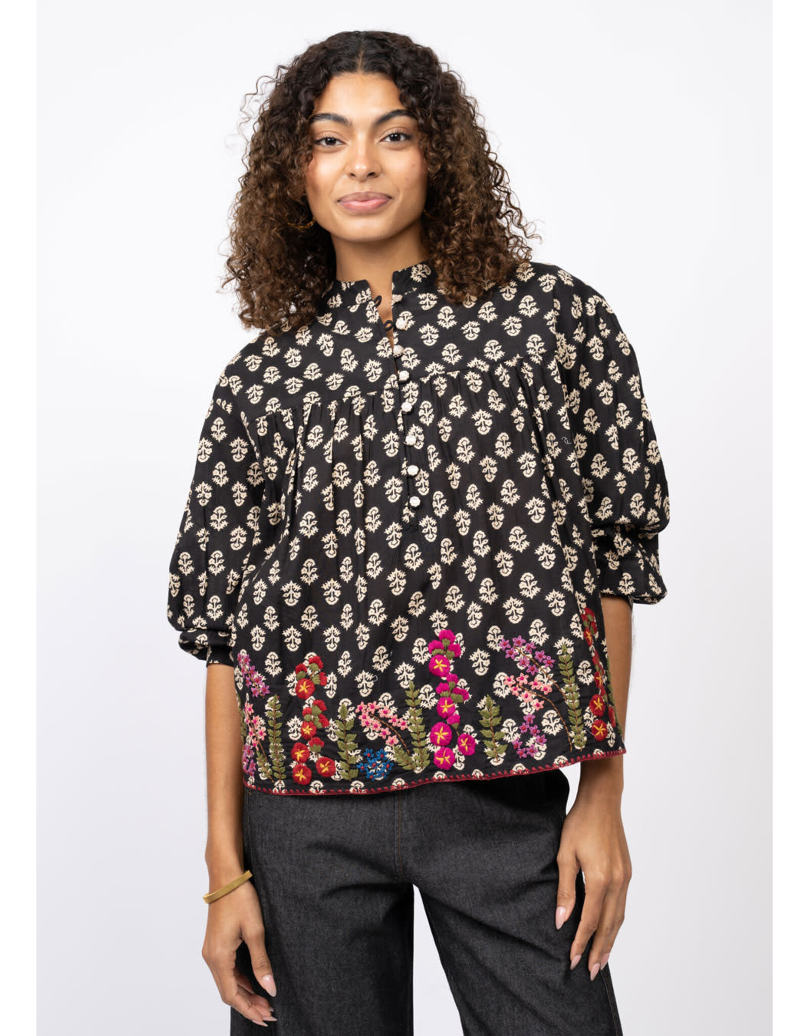 Ivy Jane Ivy Jane Field of Flowers Top Black