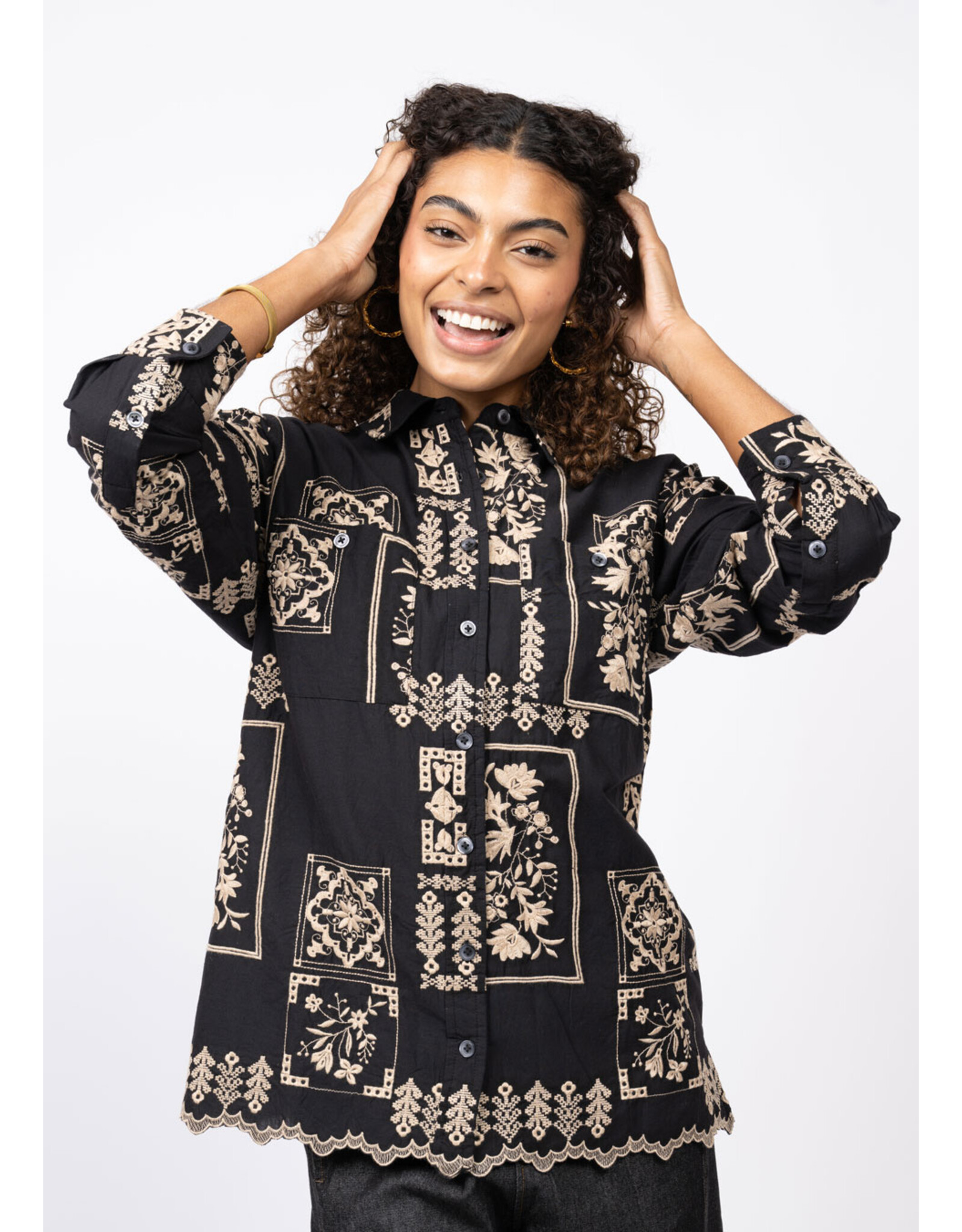 Ivy Jane Ivy Jane Scarf Embroidered Shirt