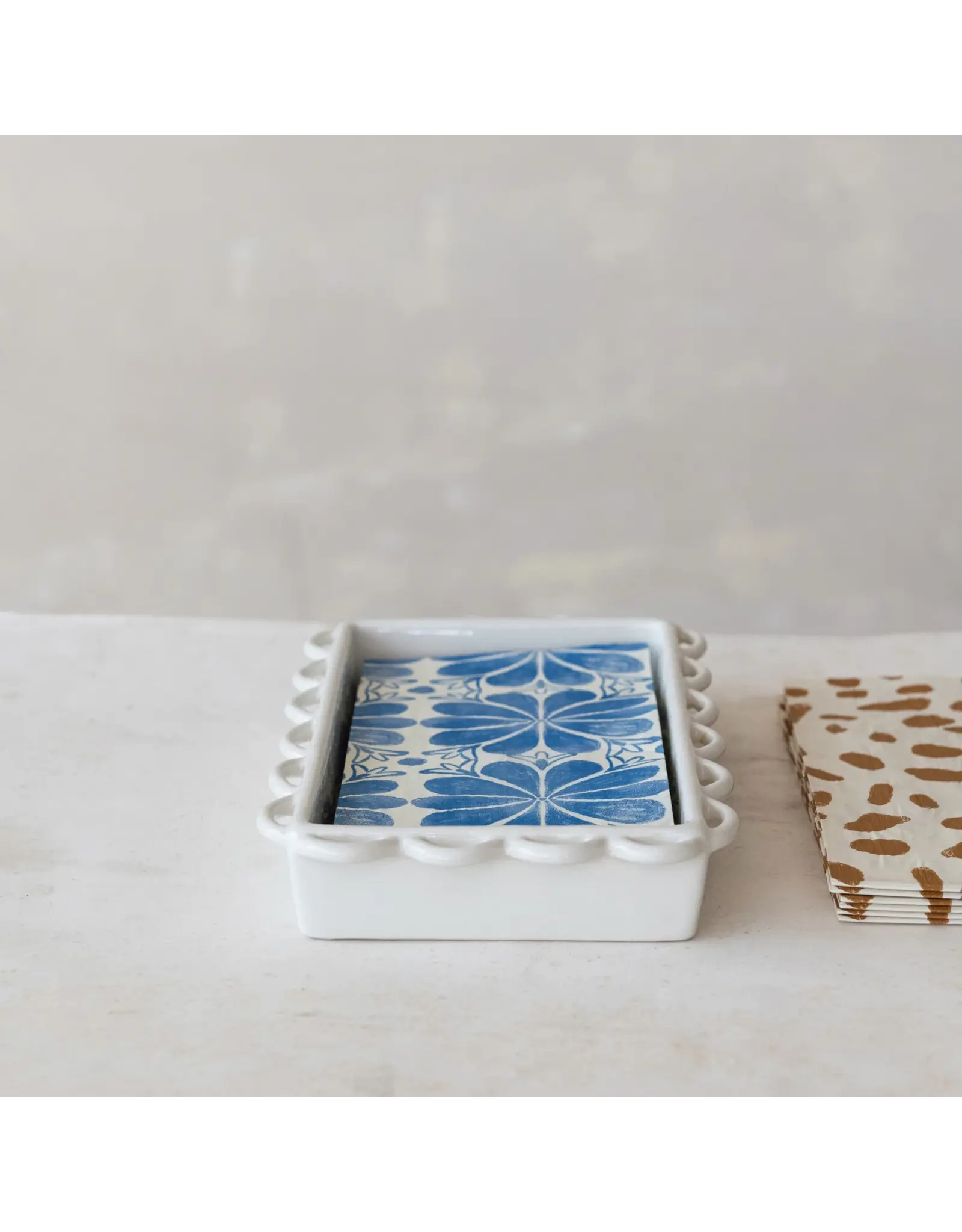 Decorative Scalloped Napkin Holder