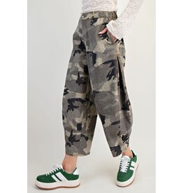 Winnie Washed Camo Twill Barrel Pants