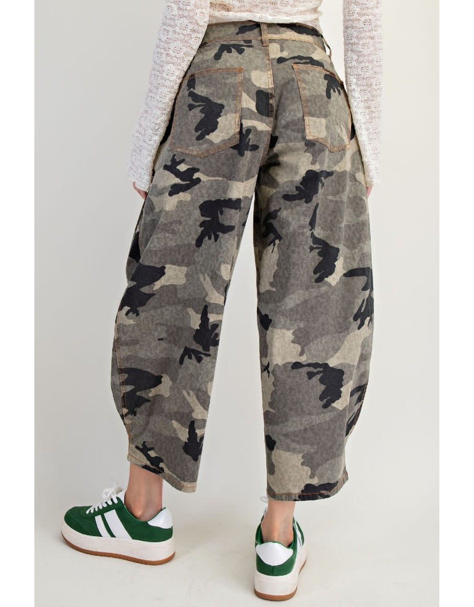 Winnie Washed Camo Twill Barrel Pants
