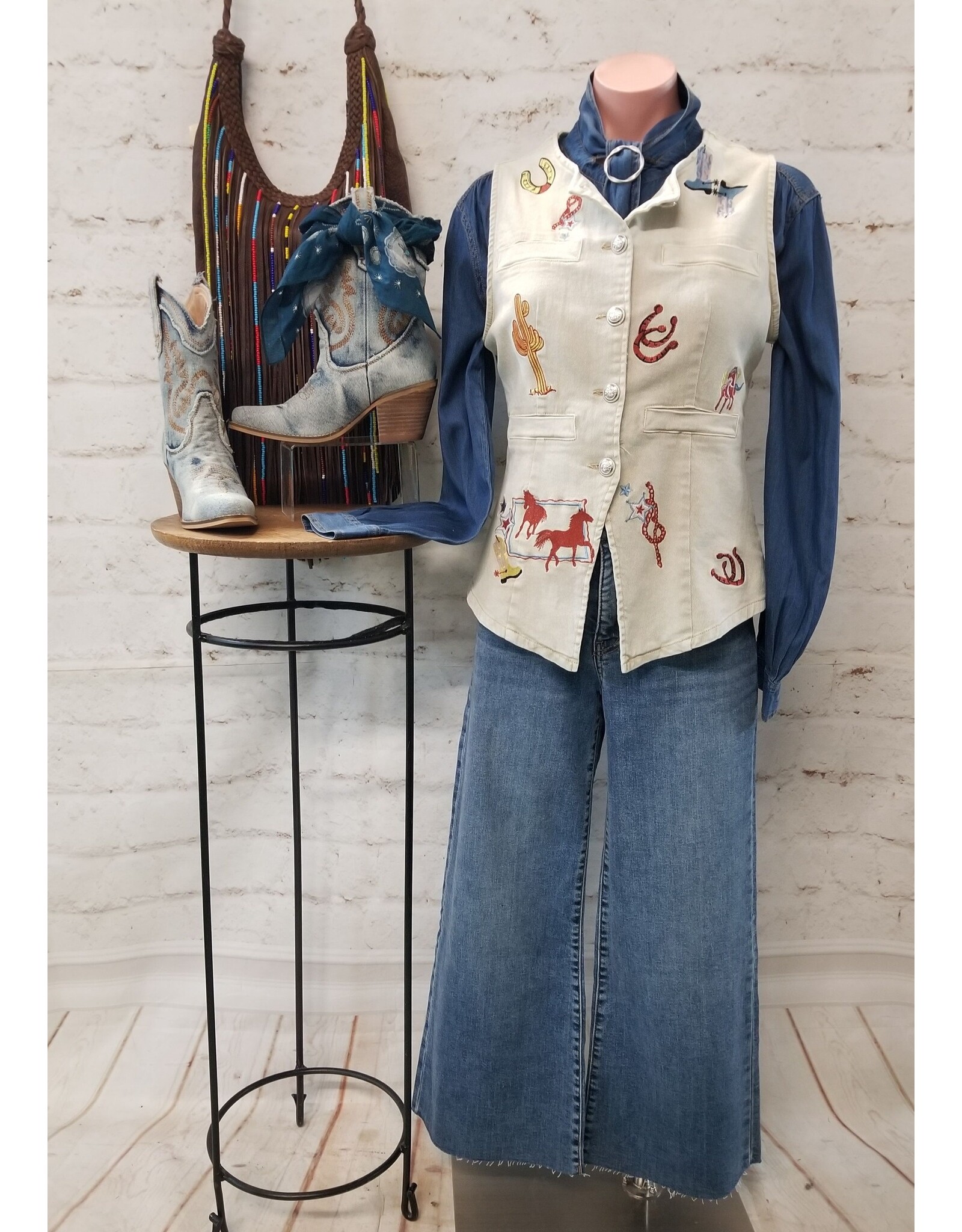 Lana Western Motif Embroidery Fitted Denim Vest