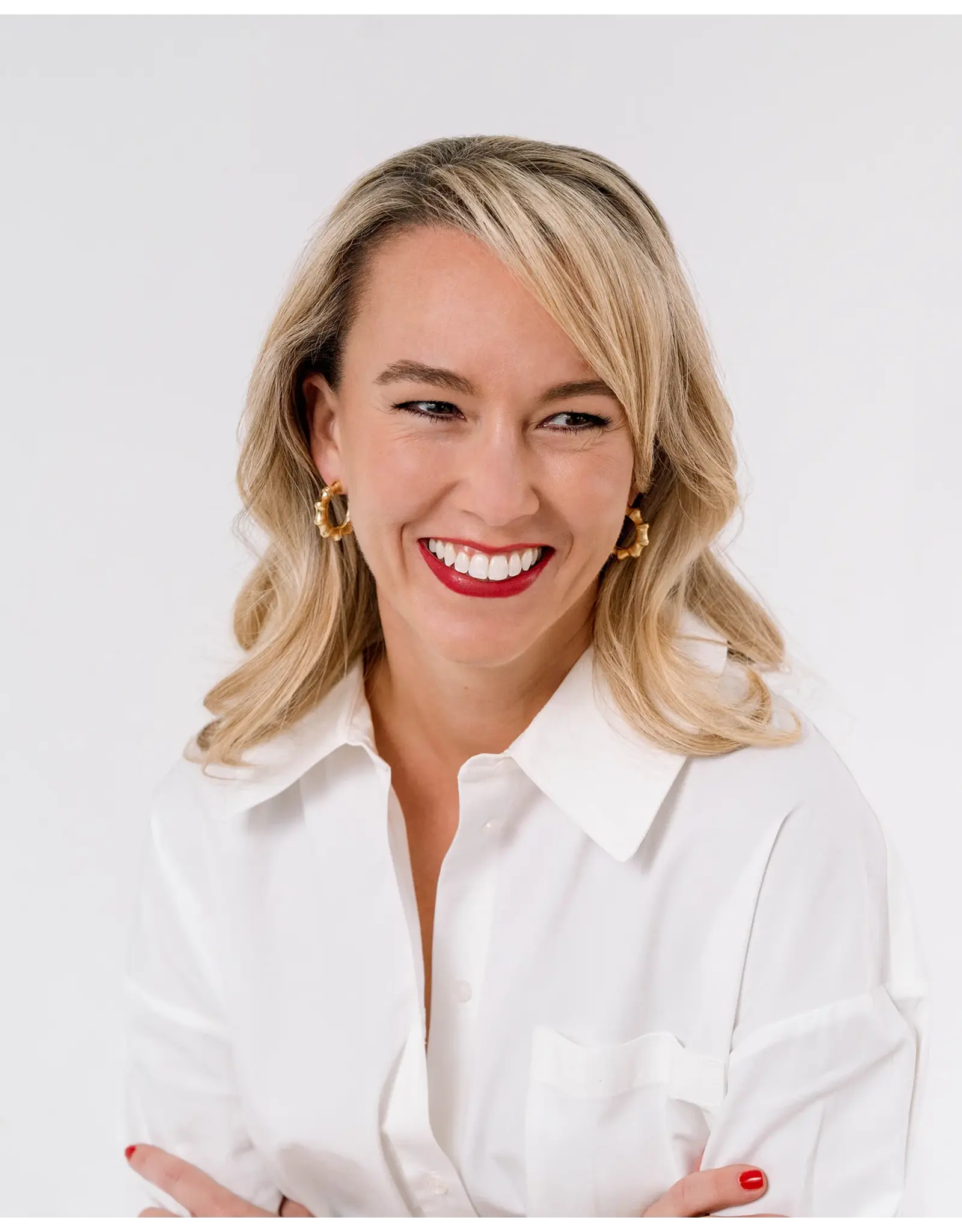 Susan Shaw Estate Hoops