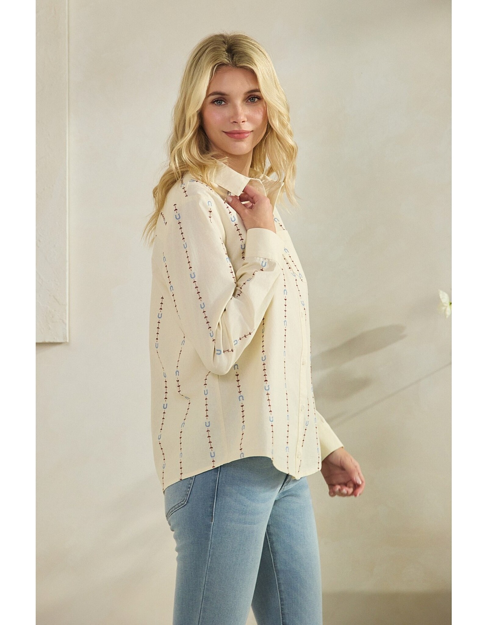 Lindsey Embroidered Western Horseshoe Shirt