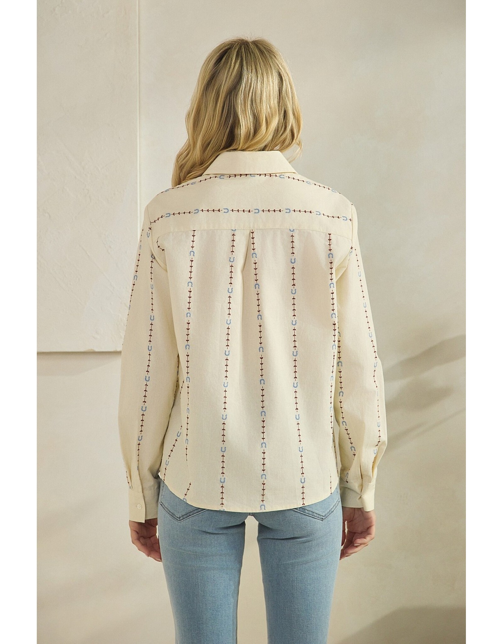 Lindsey Embroidered Western Horseshoe Shirt