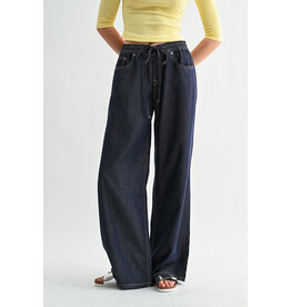 Mackenzie High Rise Wide Leg Jogger