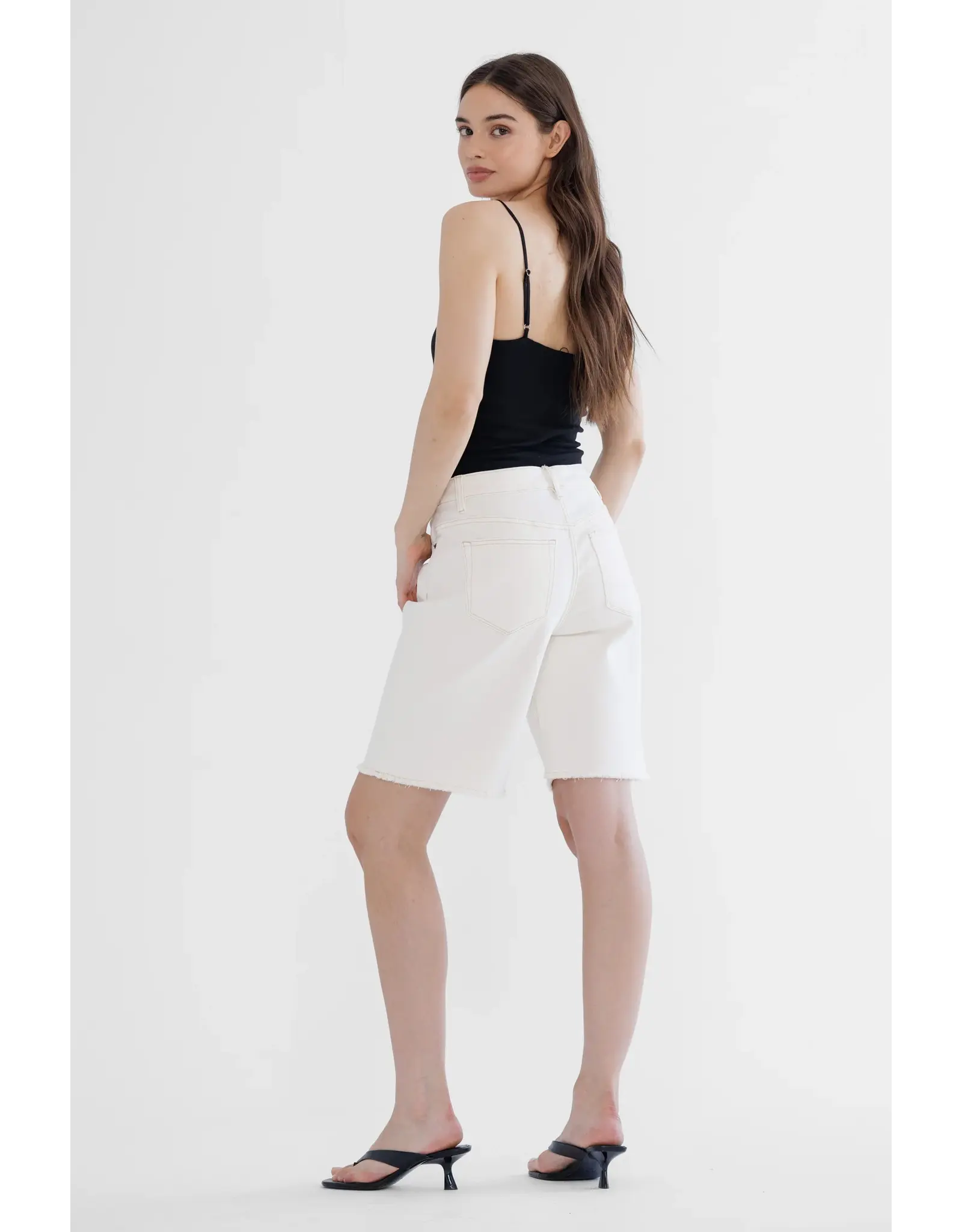 Mirella Relaxed Short Ecru