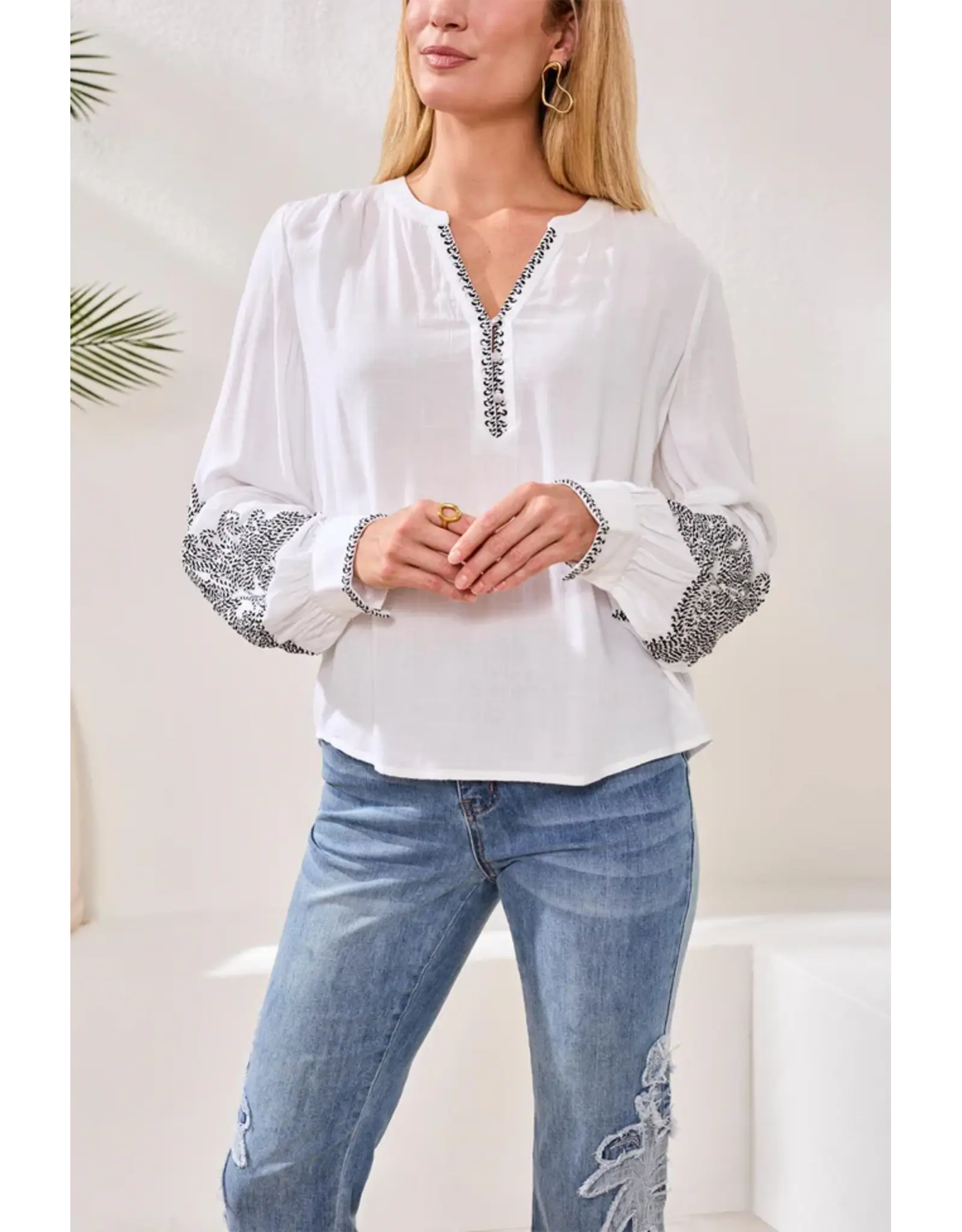 Tribal Tribal Viscose Notch Neck Embroidered Puff Sleeve Blouse