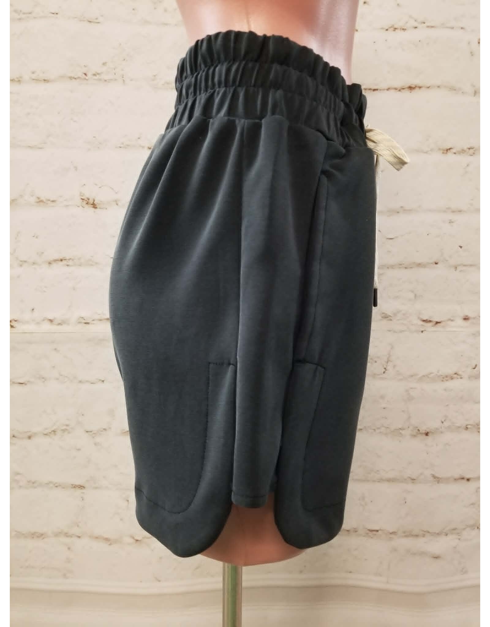 Women's Ritual Short
