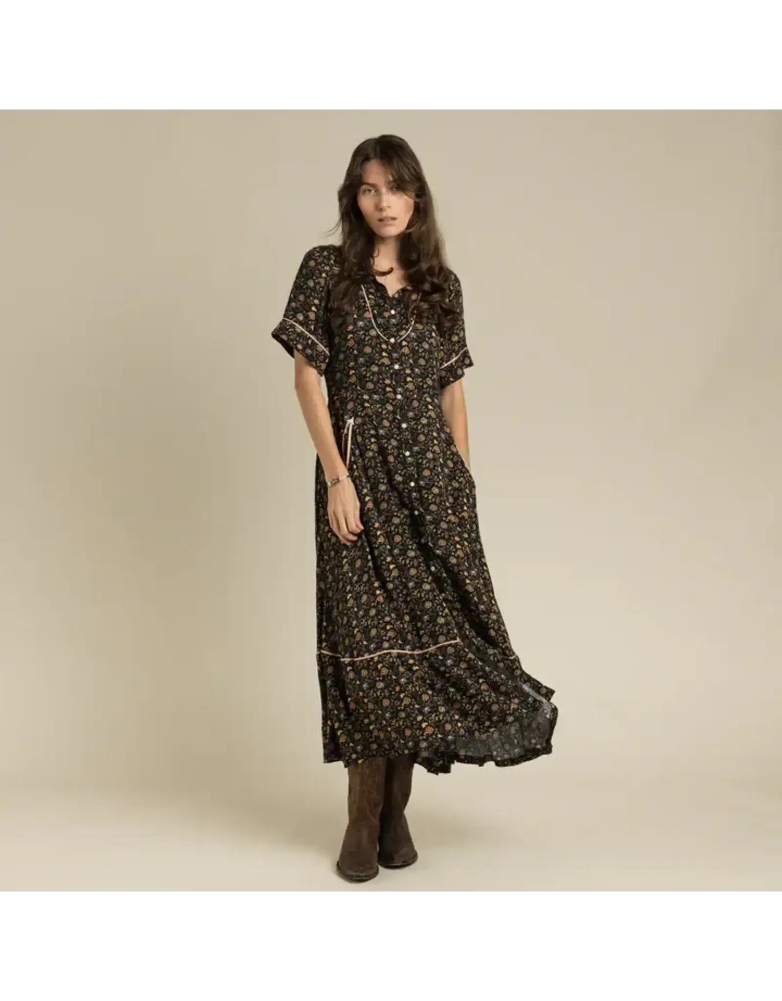 Sendero La Dahlia Dress Black Floral