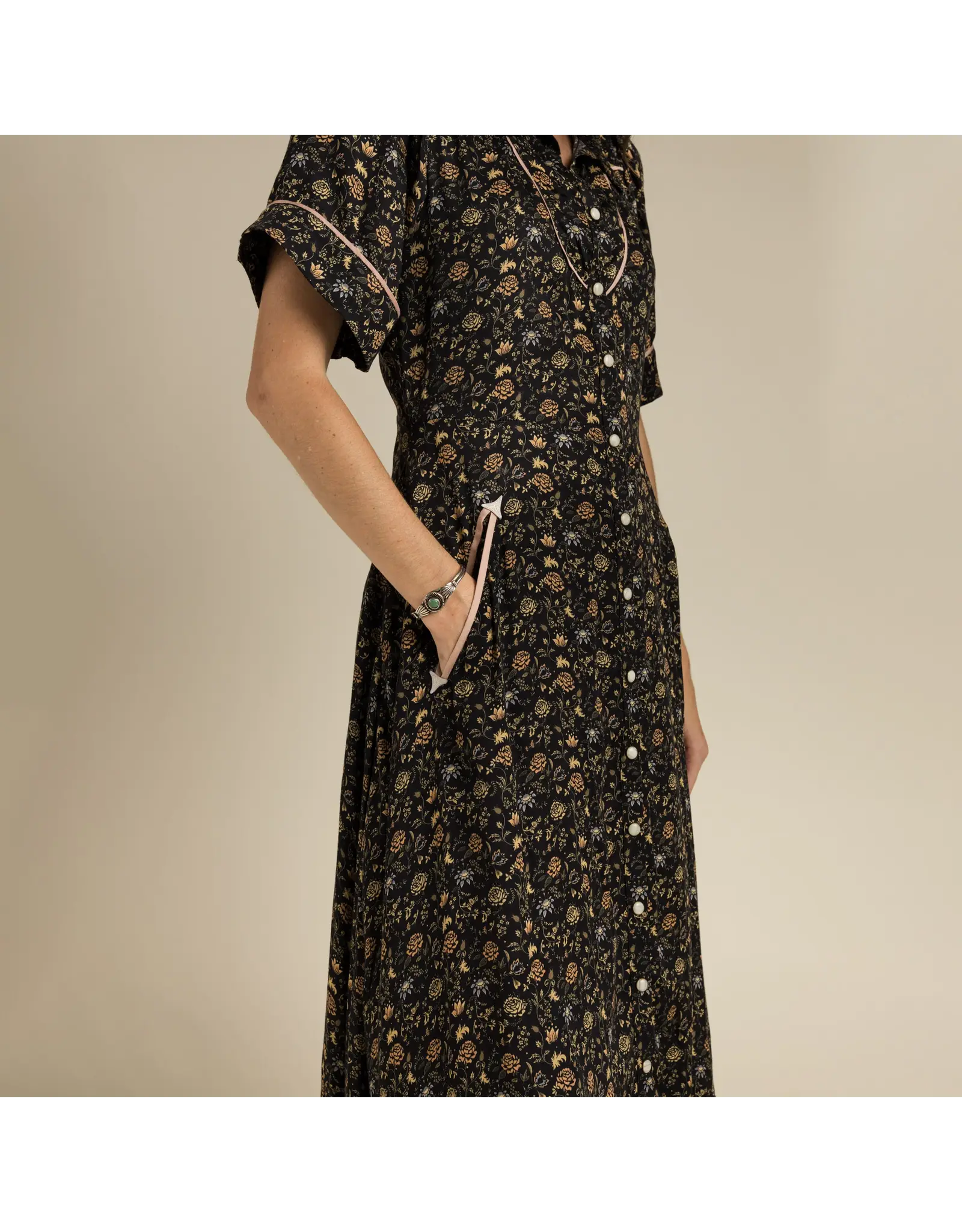 Sendero La Dahlia Dress Black Floral