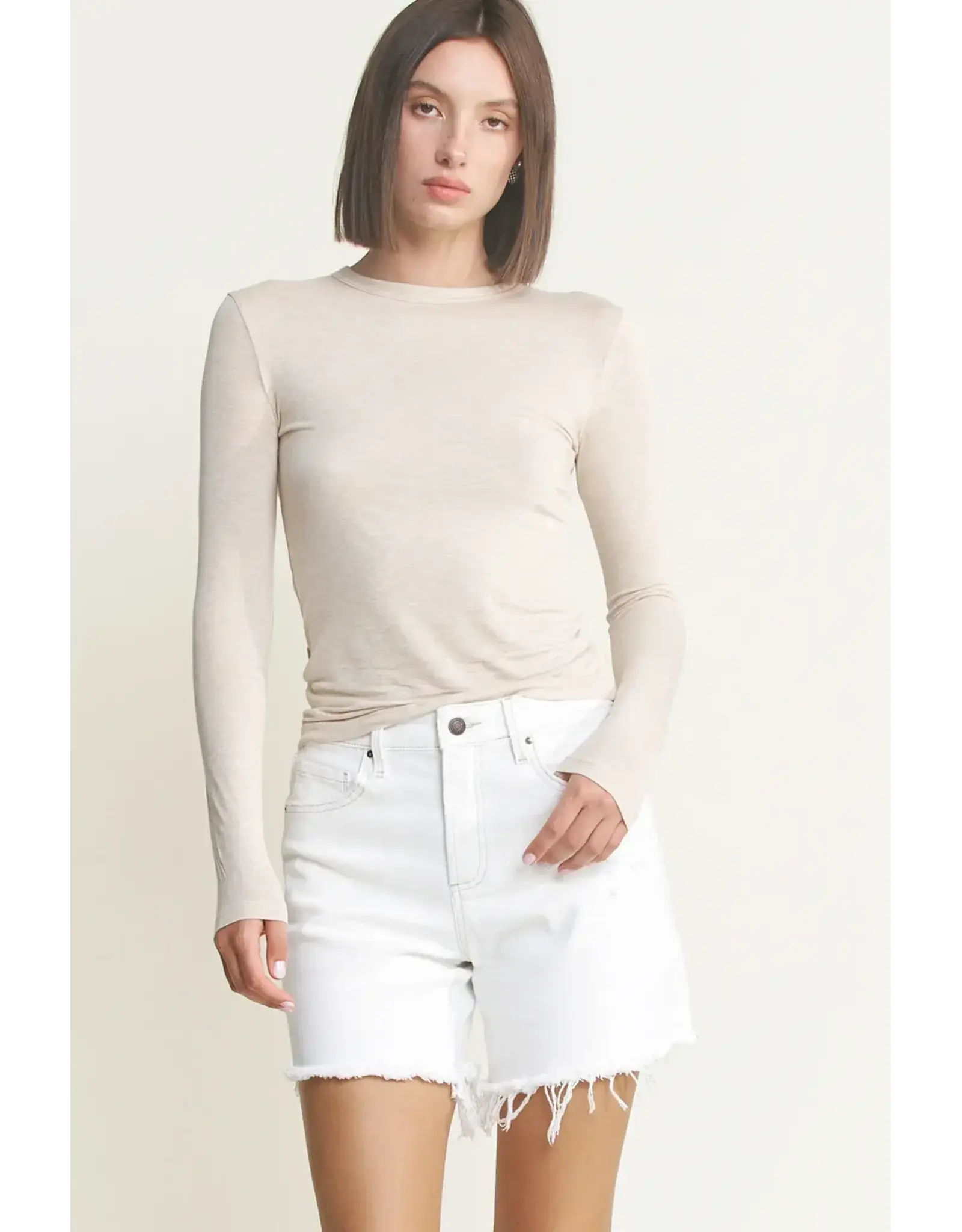 Maggie Frayed Hem Short Misty White