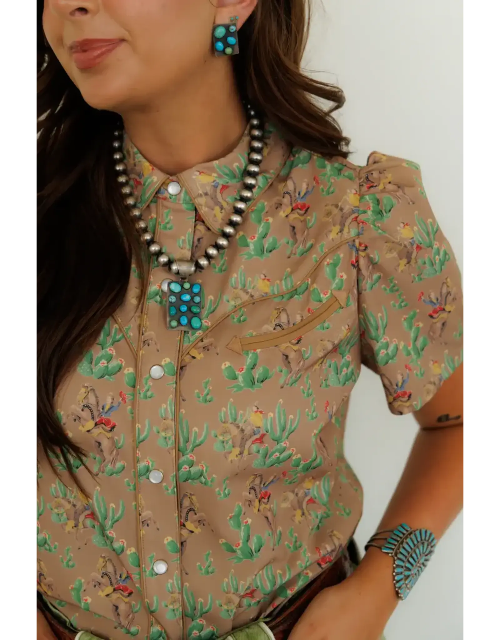 Retro Cactus Cowgirl Short Sleeve Pearl Snap Shirt