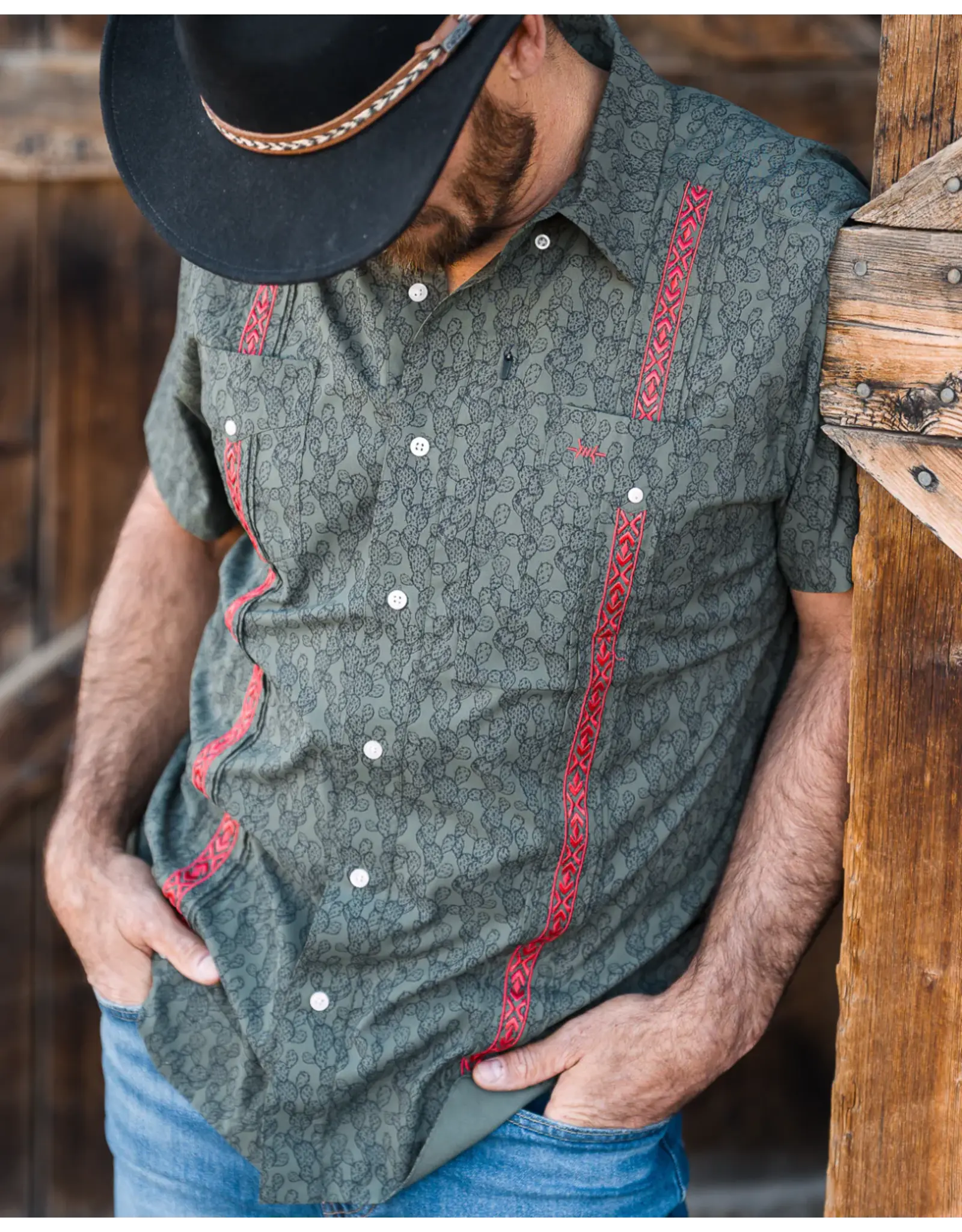 Guayabera Libre - Desert Bloom