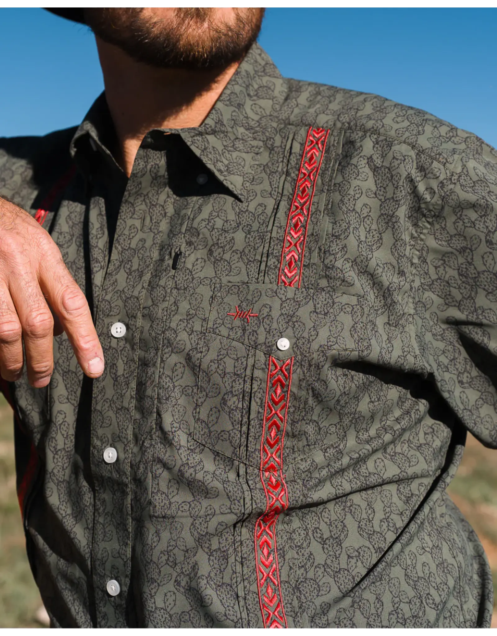 Guayabera Libre - Desert Bloom