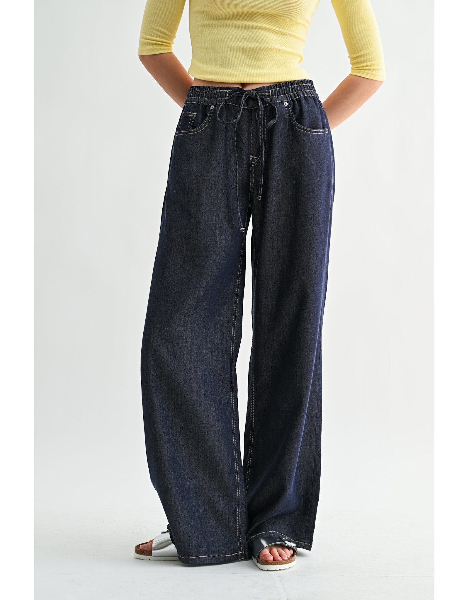 Mackenzie High Rise Wide Leg Jogger