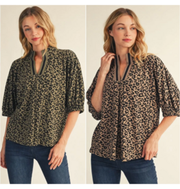 Sasha Half Sleeve Leopard Top