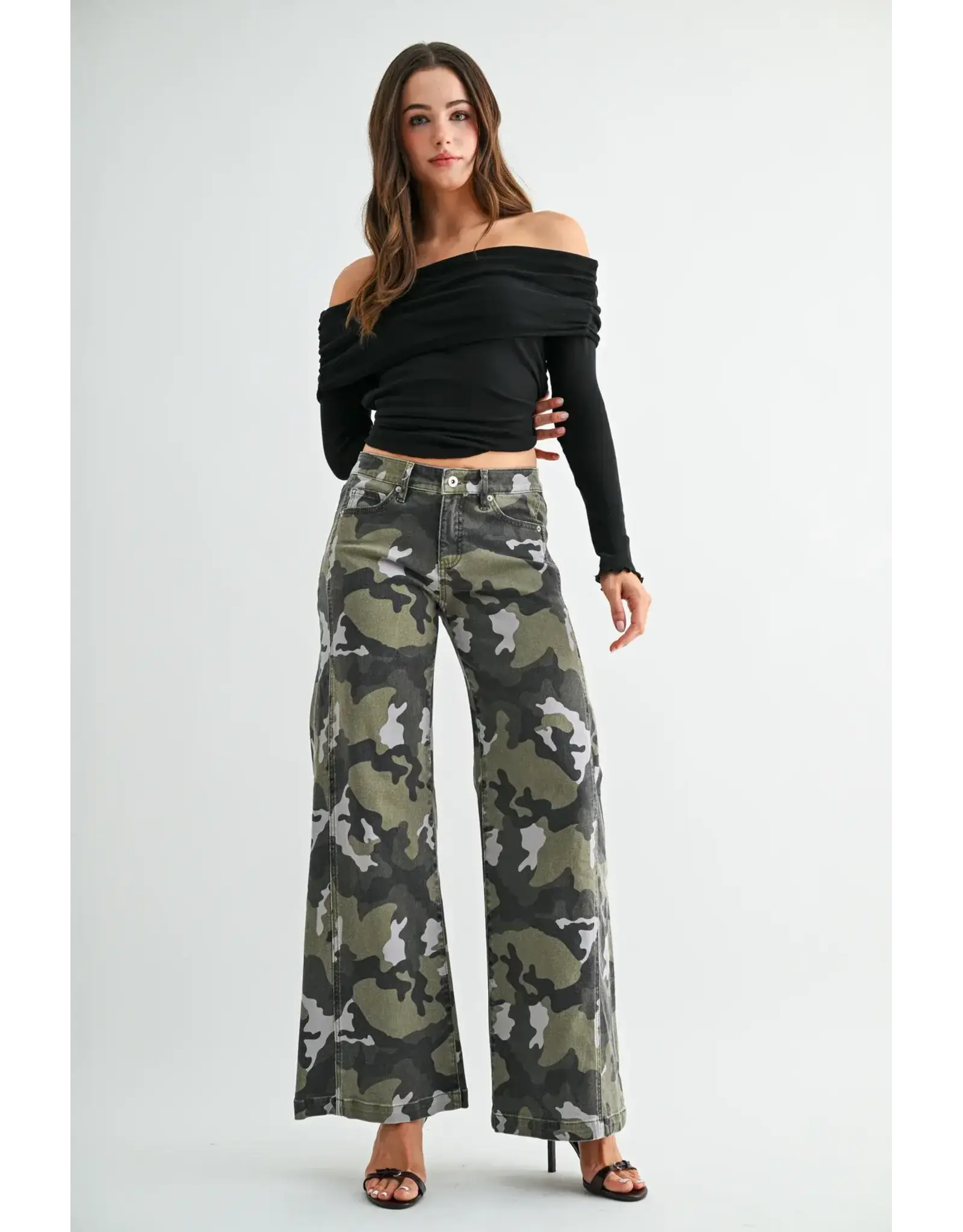 Macy Mid-Rise Wide Leg Tummy Tuck Jean Camo