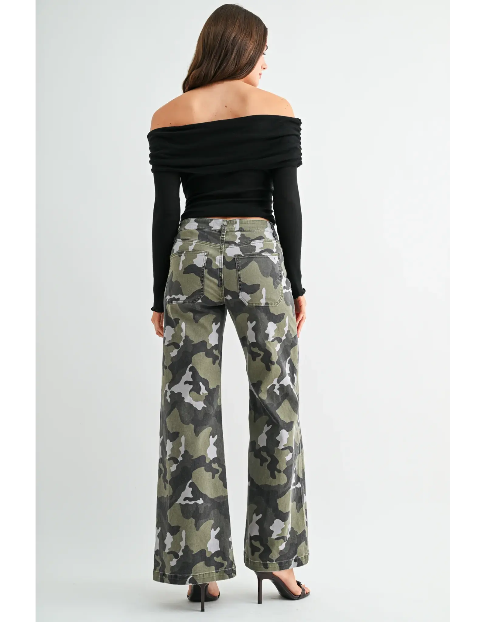 Macy Mid-Rise Wide Leg Tummy Tuck Jean Camo